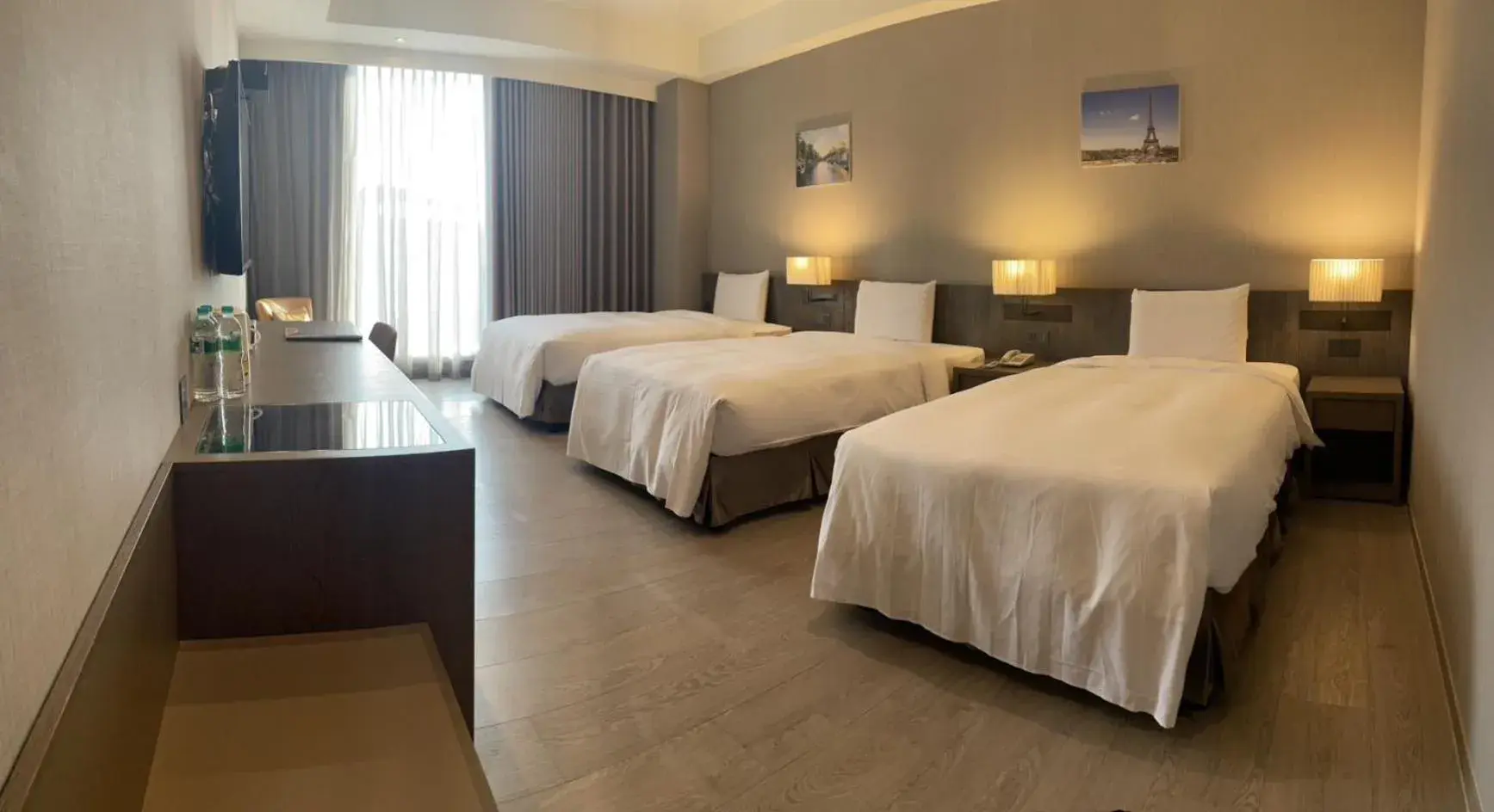 Bed in Jin Shi Hu Hotel Bed in Jin Shi Hu Hotel