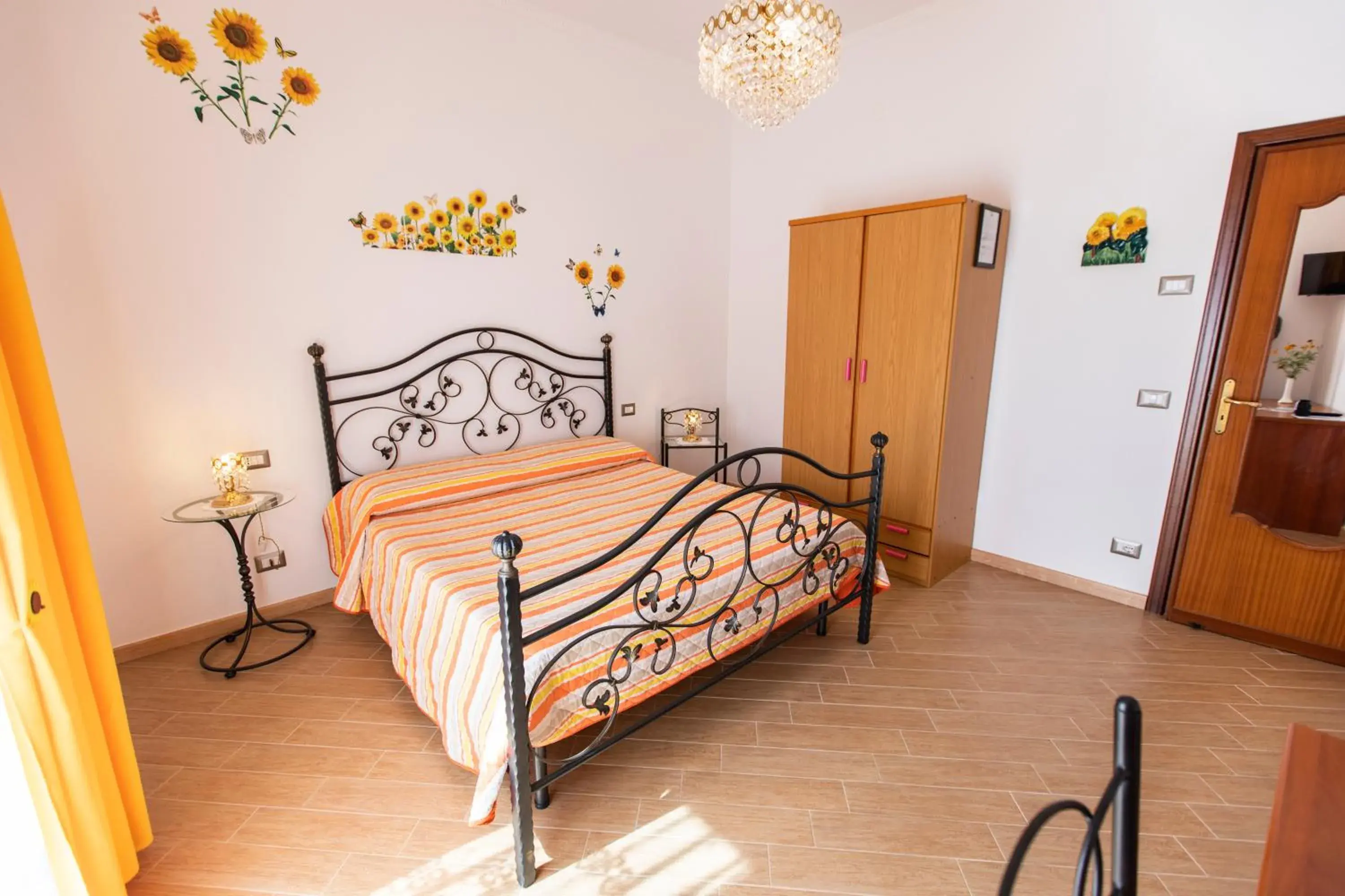 Deluxe King Room in Sant'Anna Bed & Breakfast Deluxe King Room in Sant'Anna Bed & Breakfast