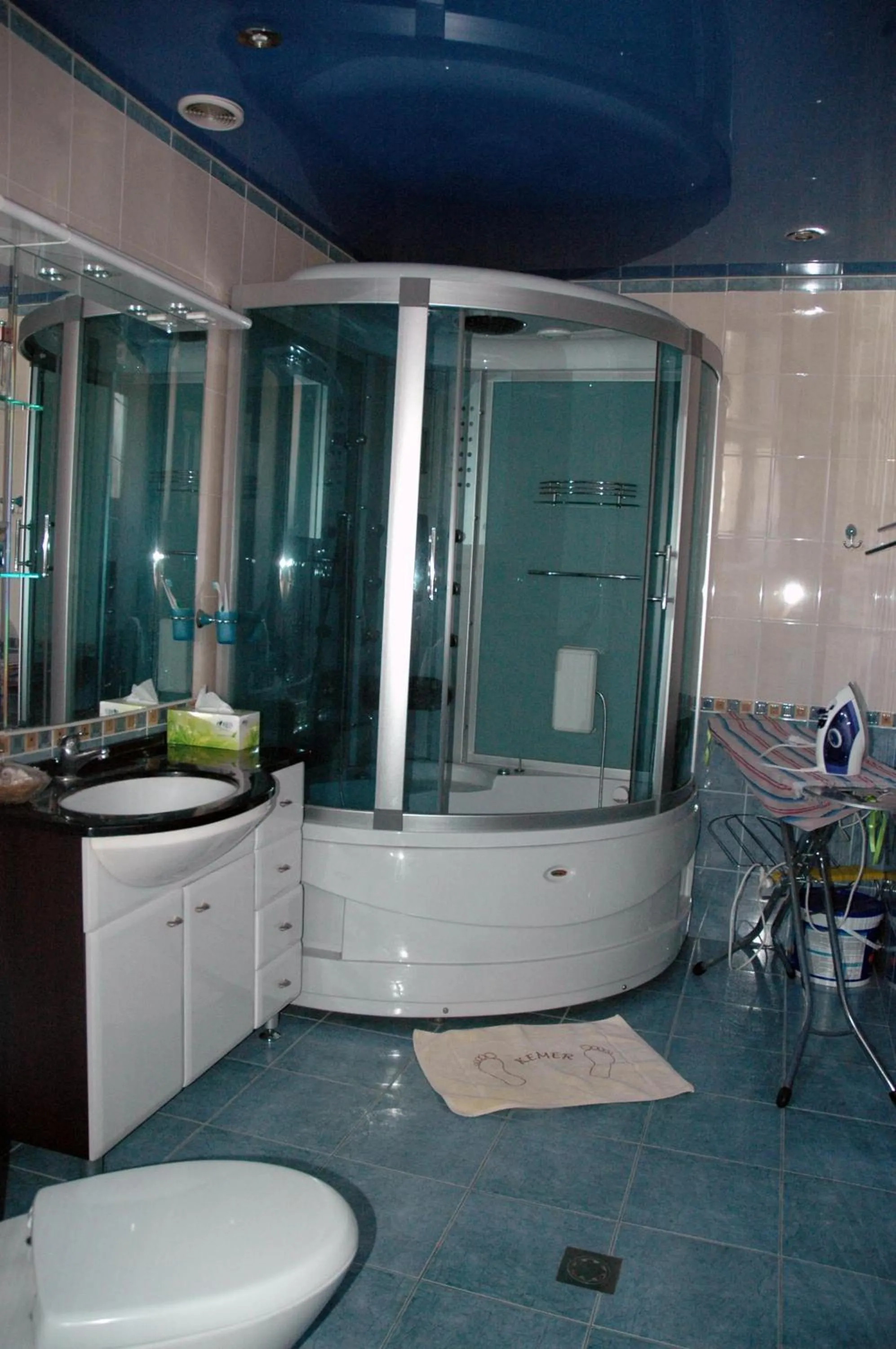 Toilet in Luxury Apartment In The City Heart On North Avenue