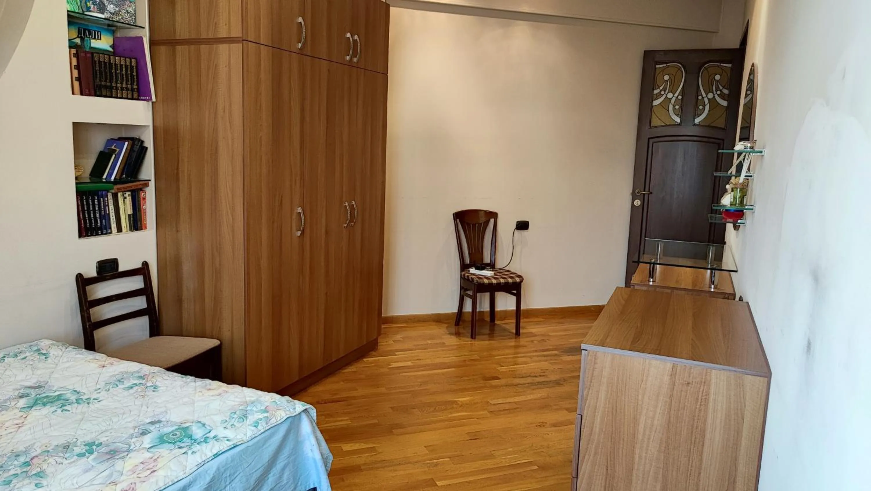 Luxury Apartment In The City Heart On North Avenue