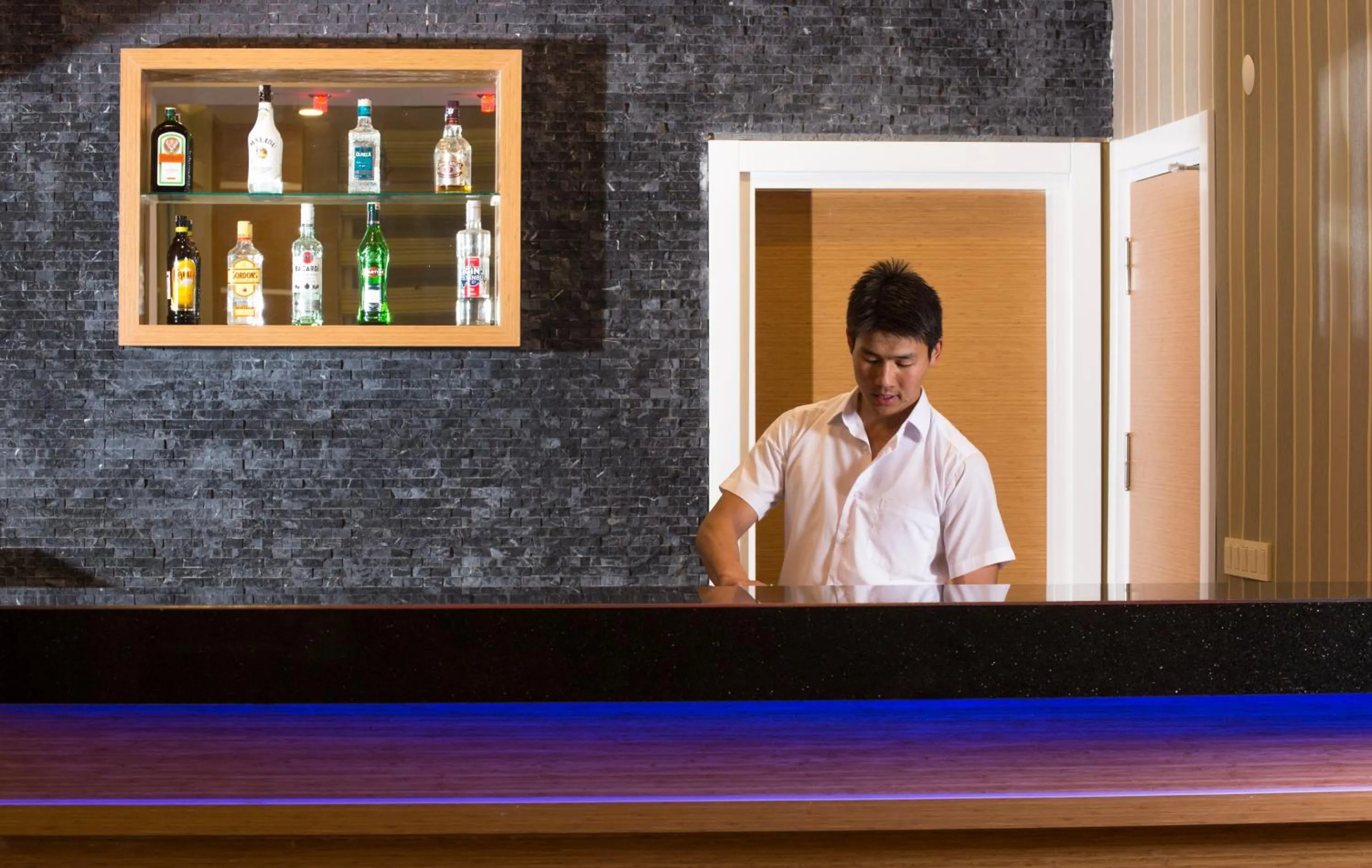 Lounge or bar in Lonicera City Hotel