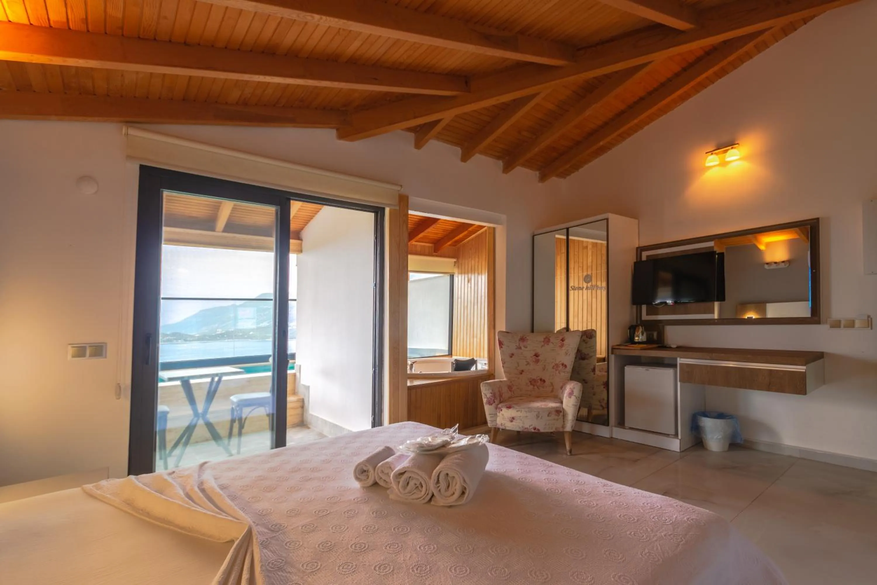 Bed in Stonehillkaş