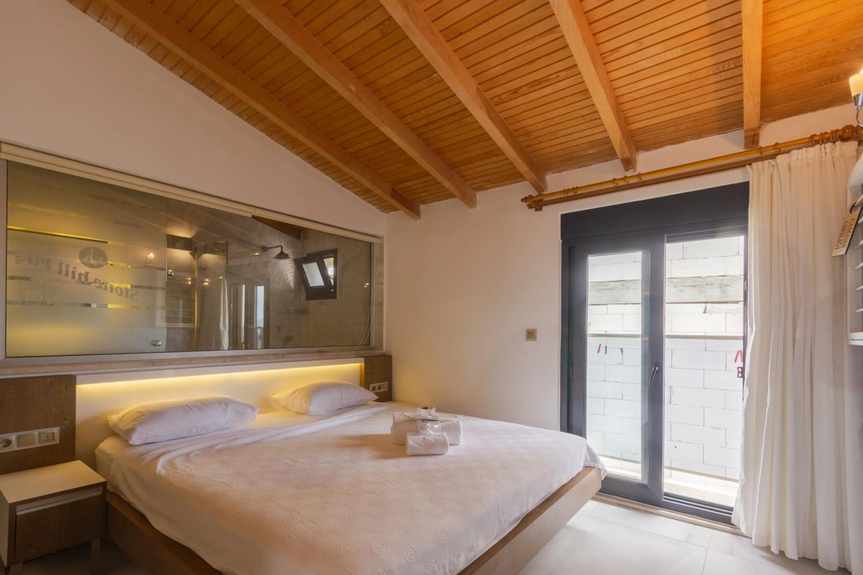 Bed in Stonehillkaş