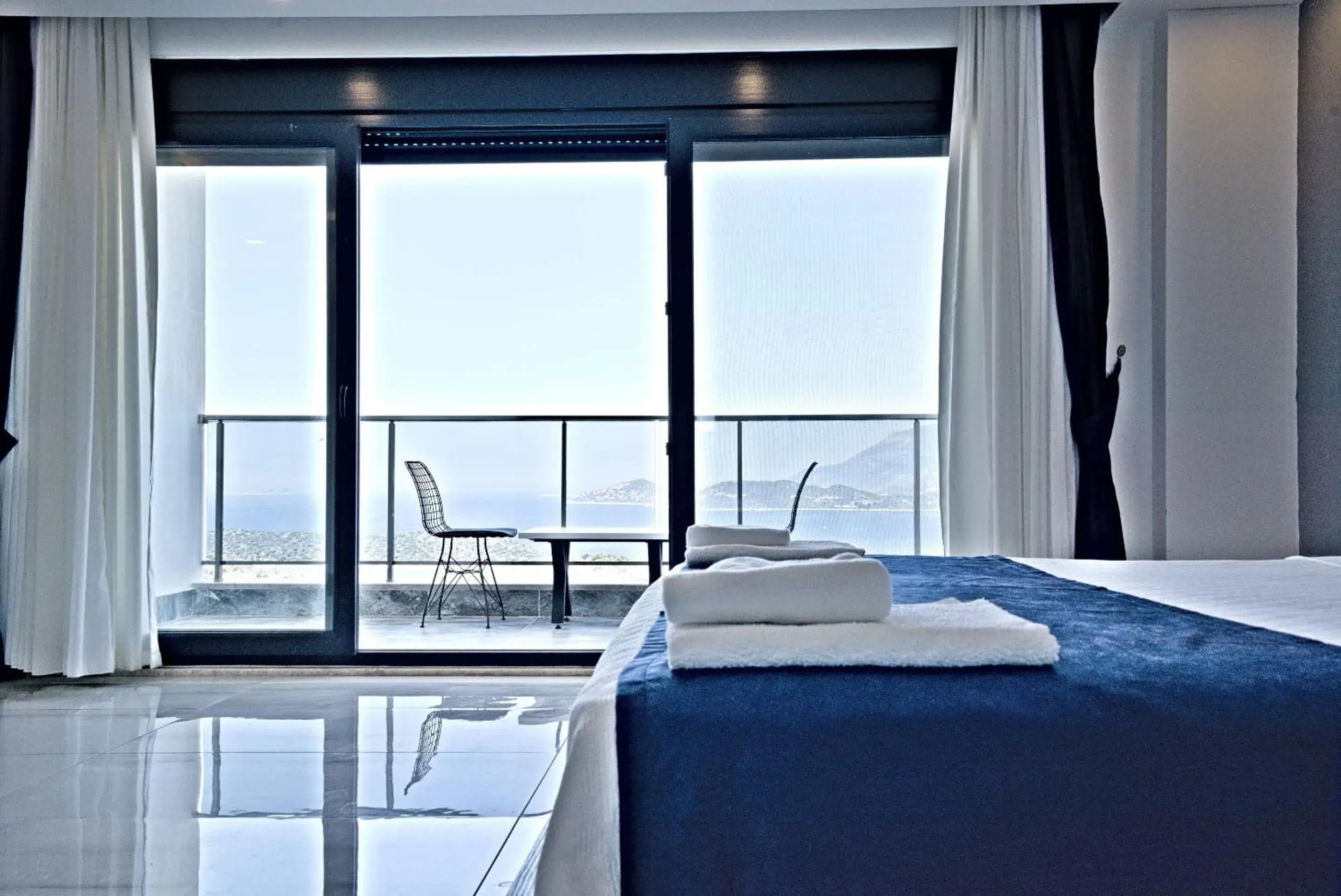 Deluxe Double Room (2 Adults + 1 Child) in Stonehillkaş Deluxe Double Room (2 Adults + 1 Child) in Stonehillkaş