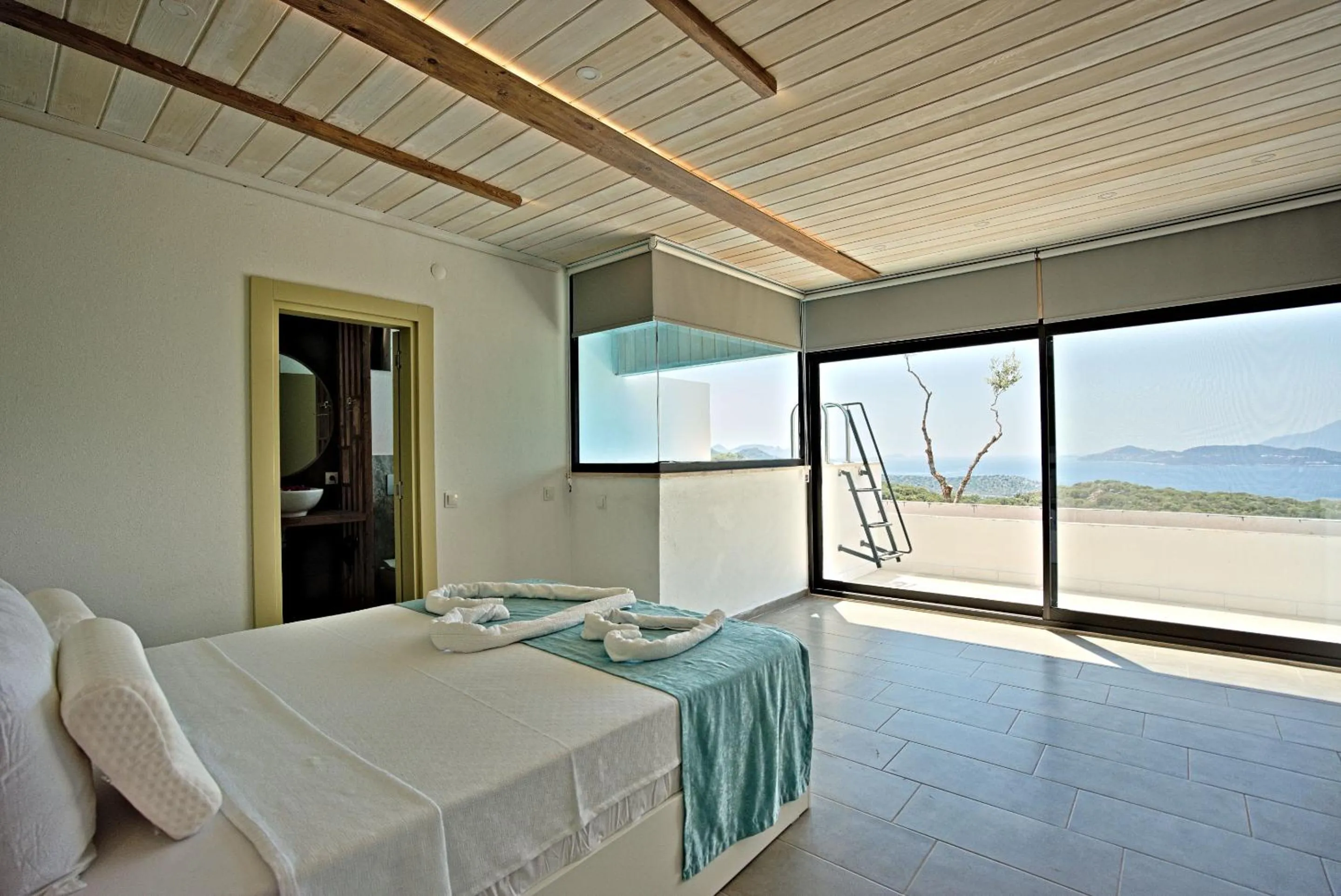 Bed in Stonehillkaş