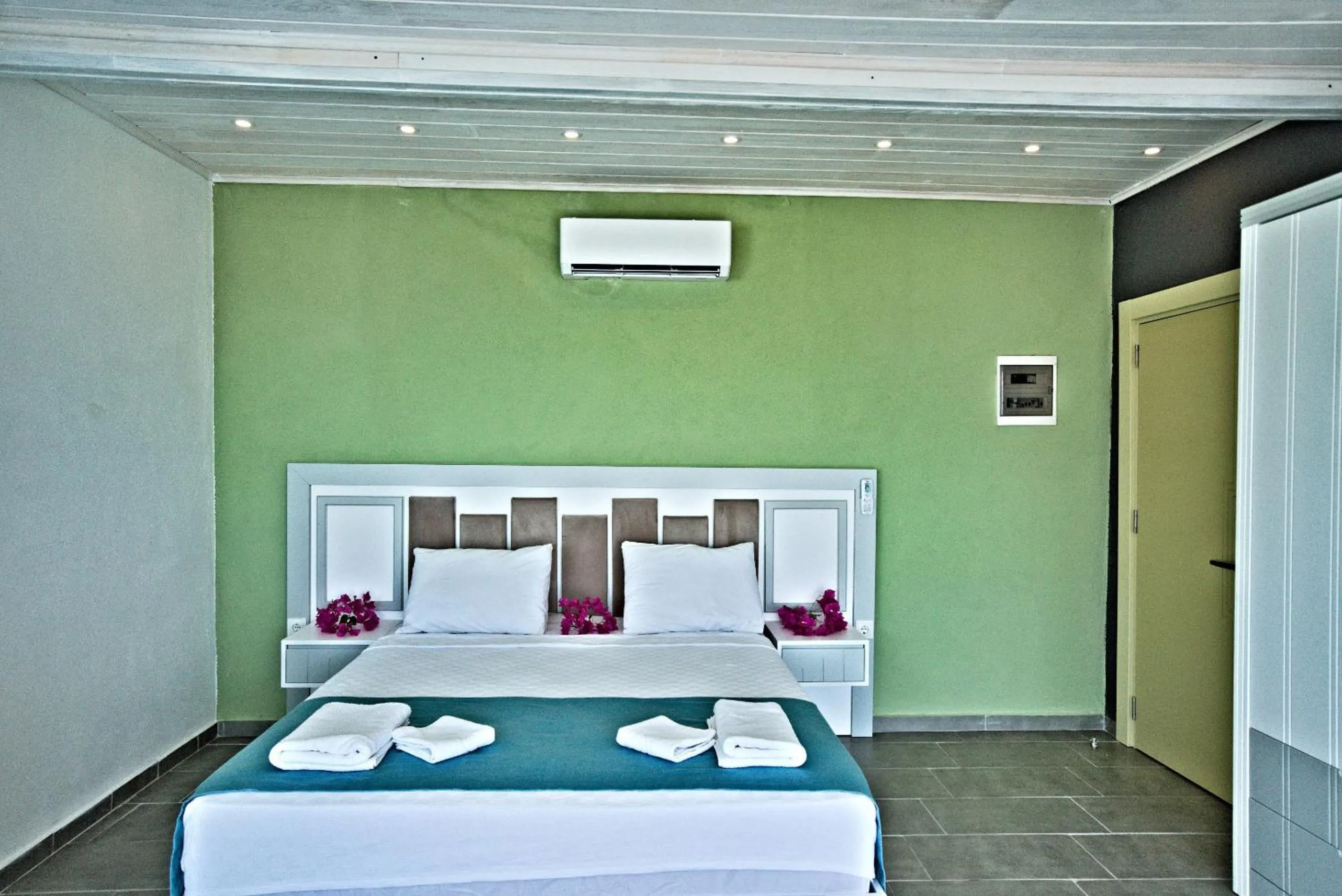 Bed in Stonehillkaş