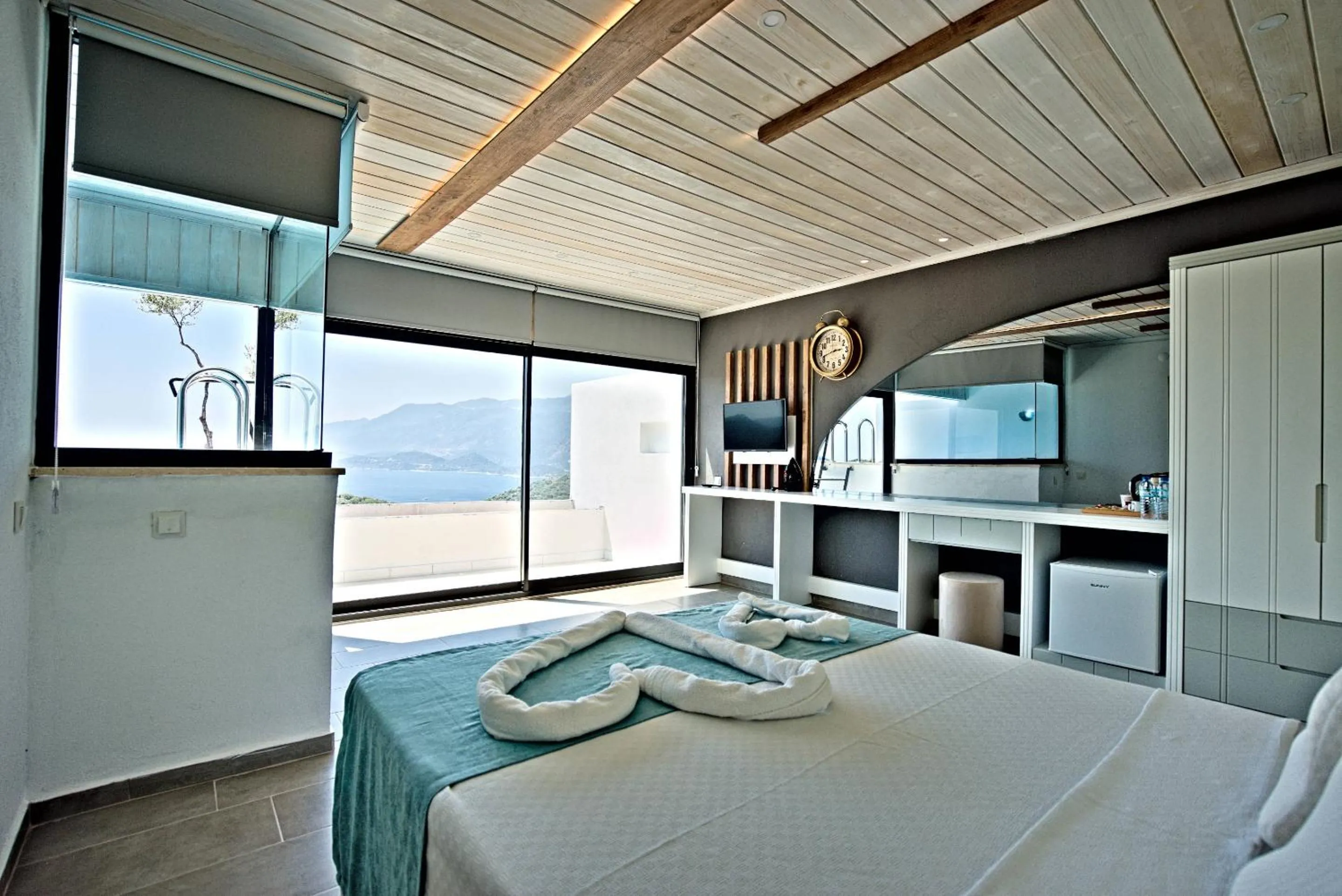 Photo of the whole room, Bed in Stonehillkaş