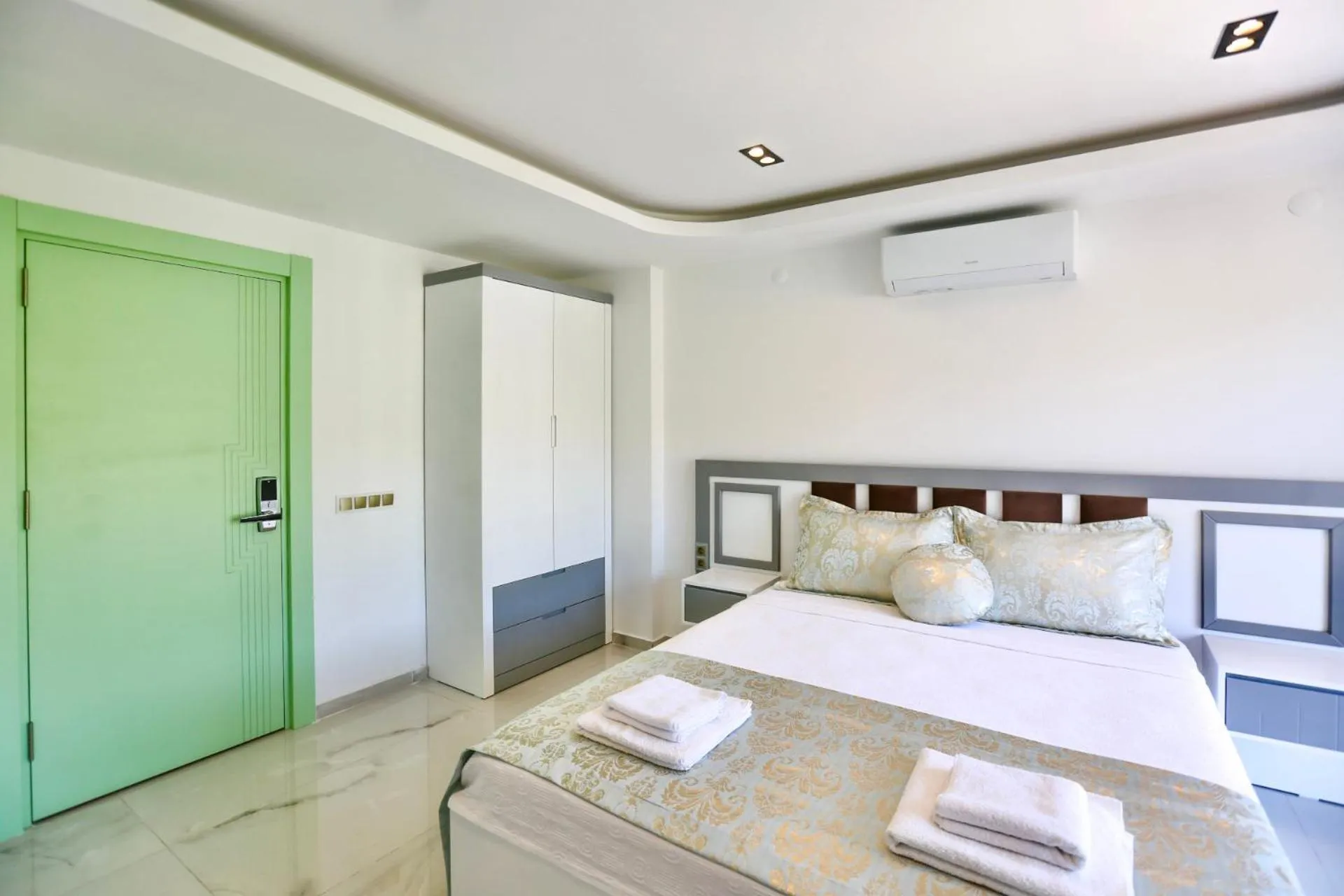 Bed in Stonehillkaş