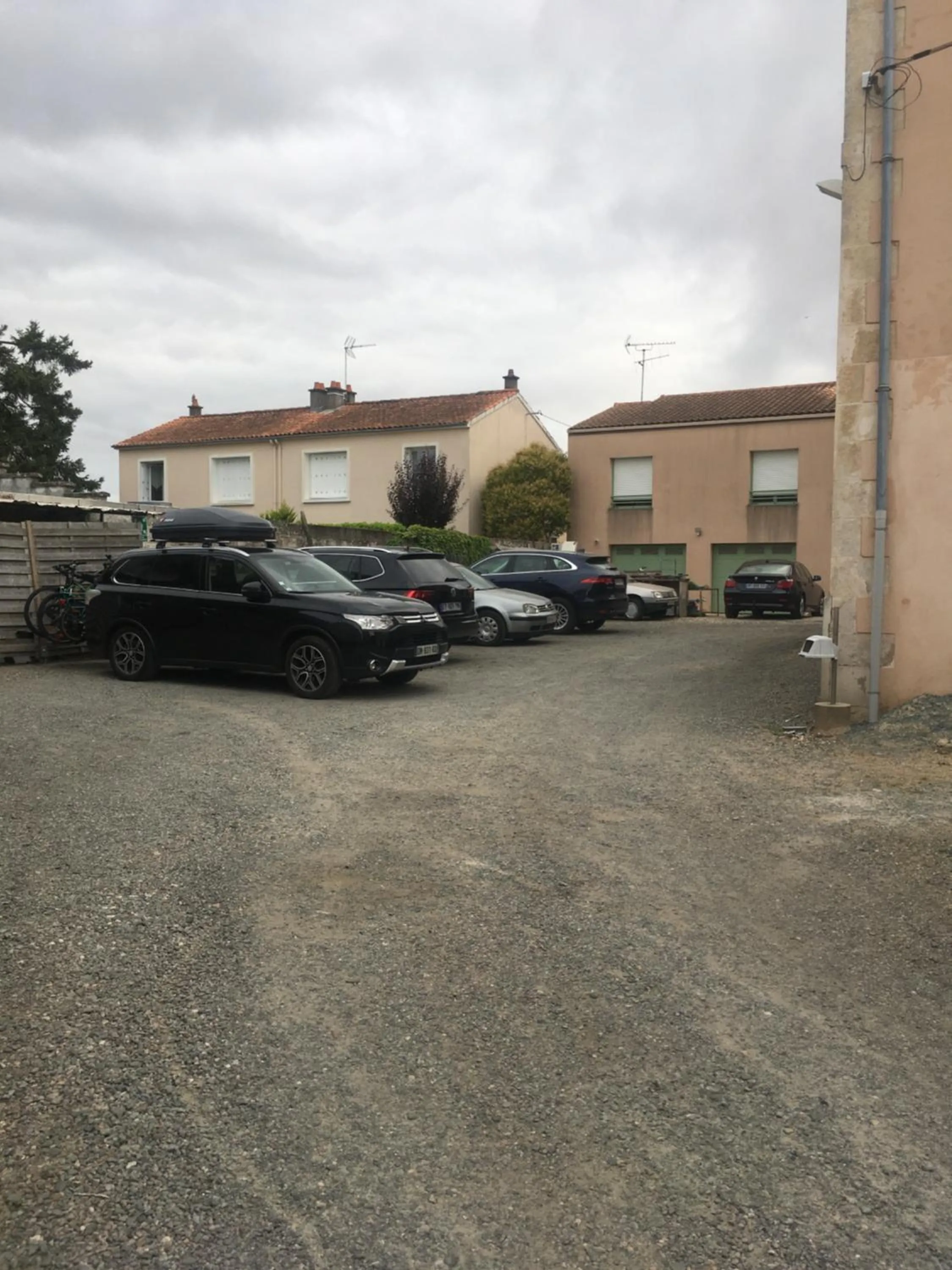 Property Building in AU CHABICHOU