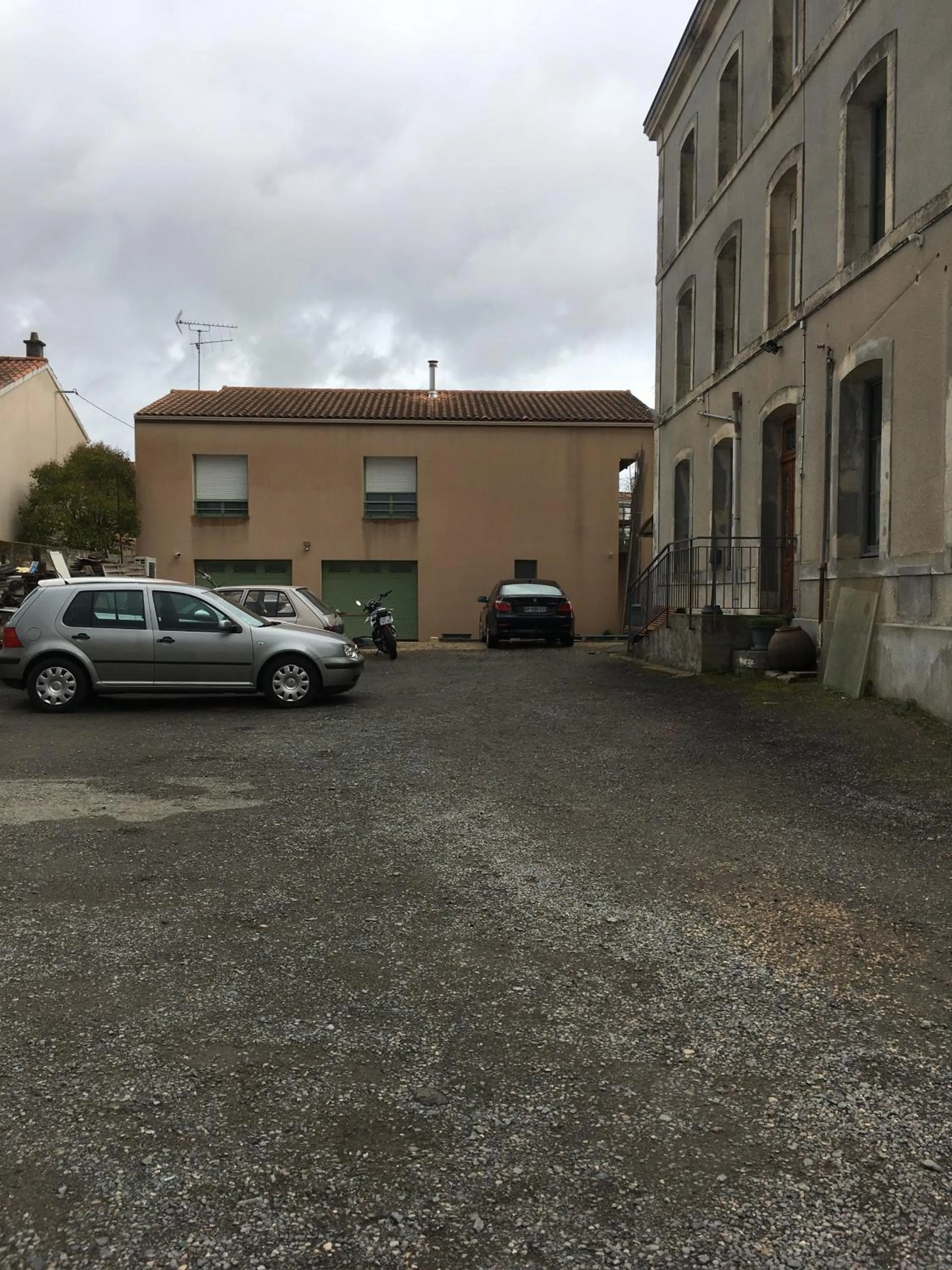 Property Building in AU CHABICHOU