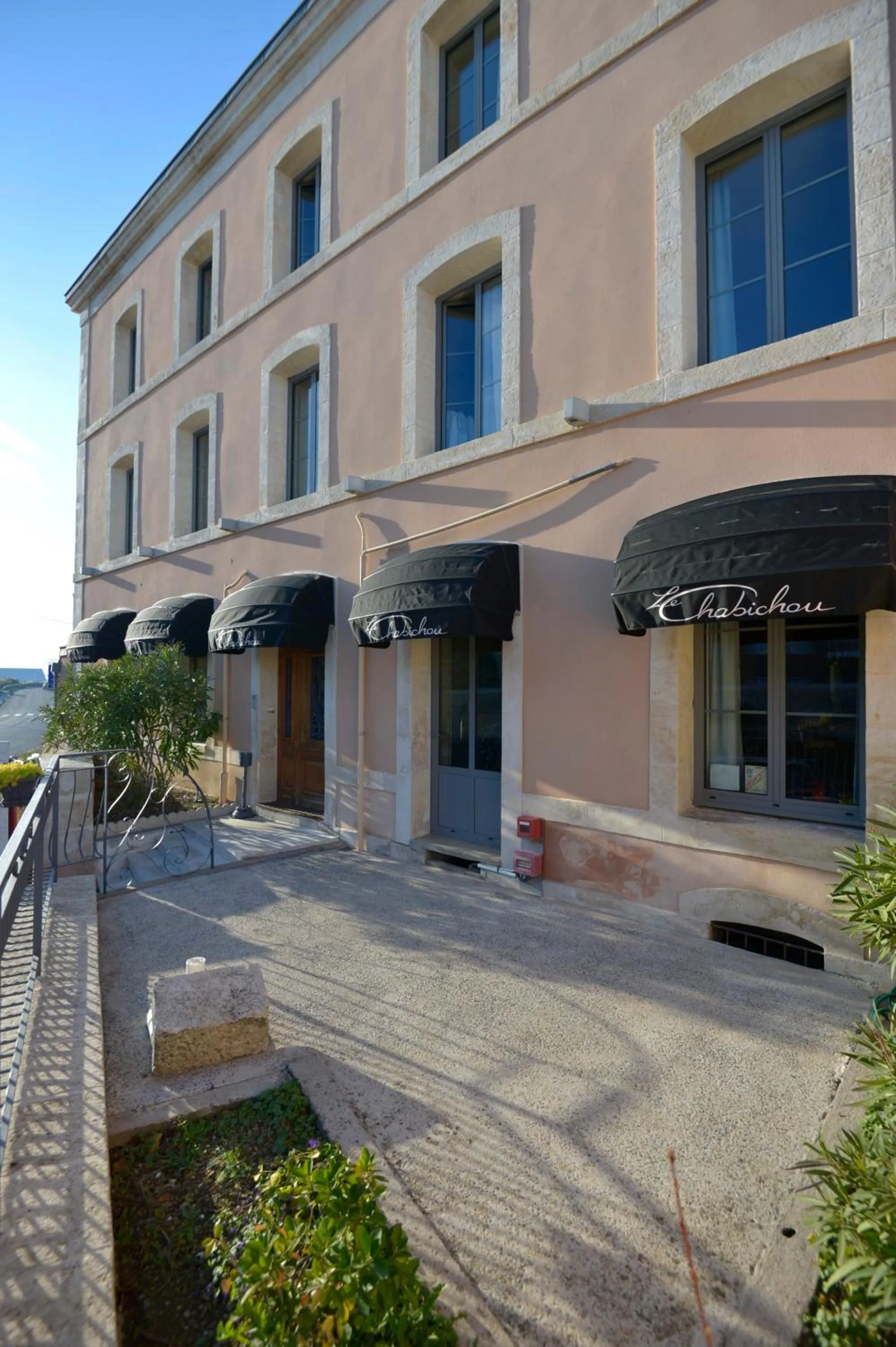 Property Building in AU CHABICHOU