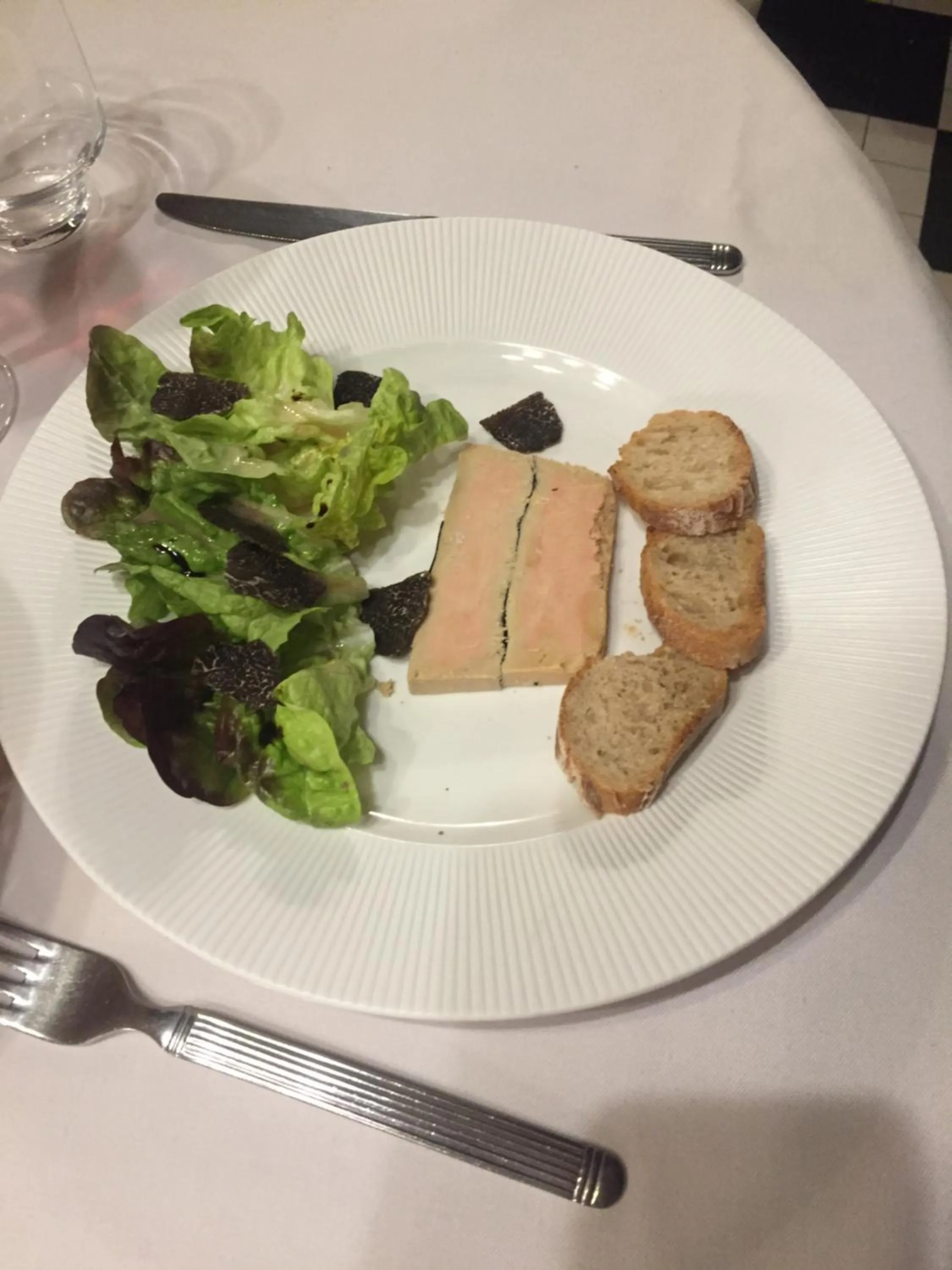 Food in AU CHABICHOU