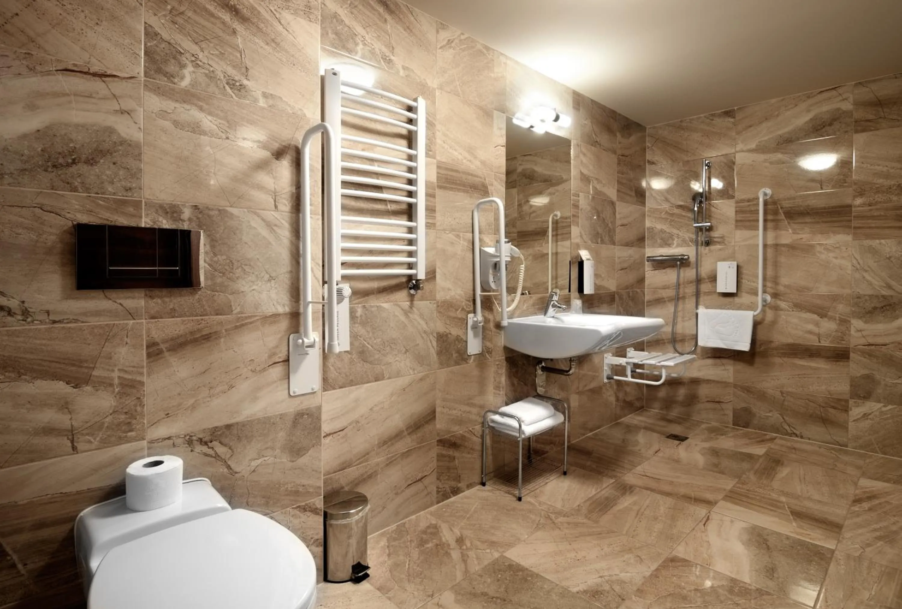 Shower in Golden Tulip Krakow City Center