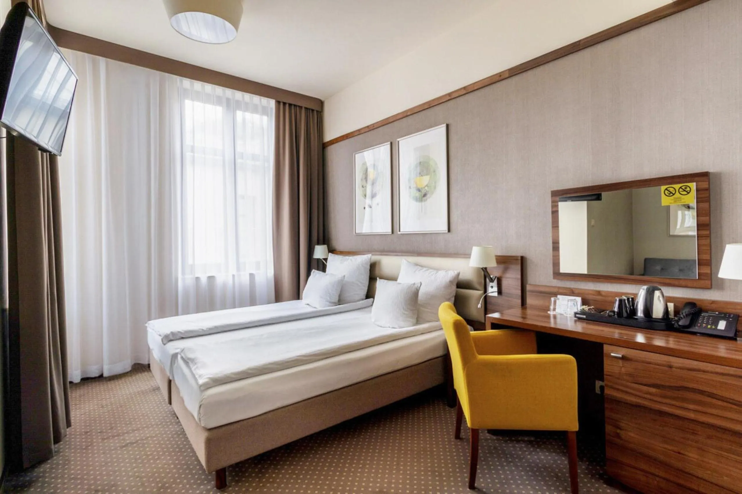 Bed in Golden Tulip Krakow City Center