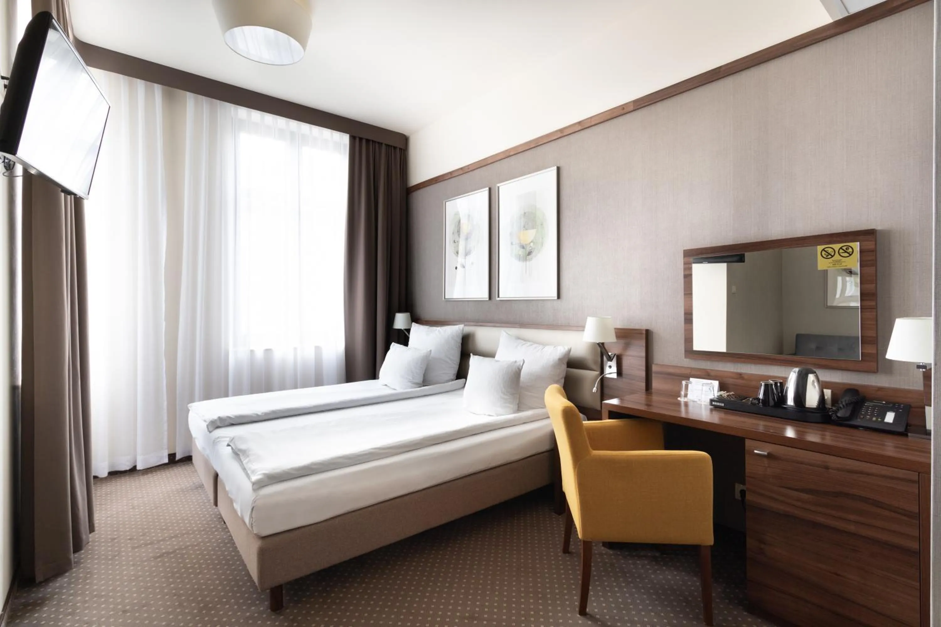 Bed in Golden Tulip Krakow City Center