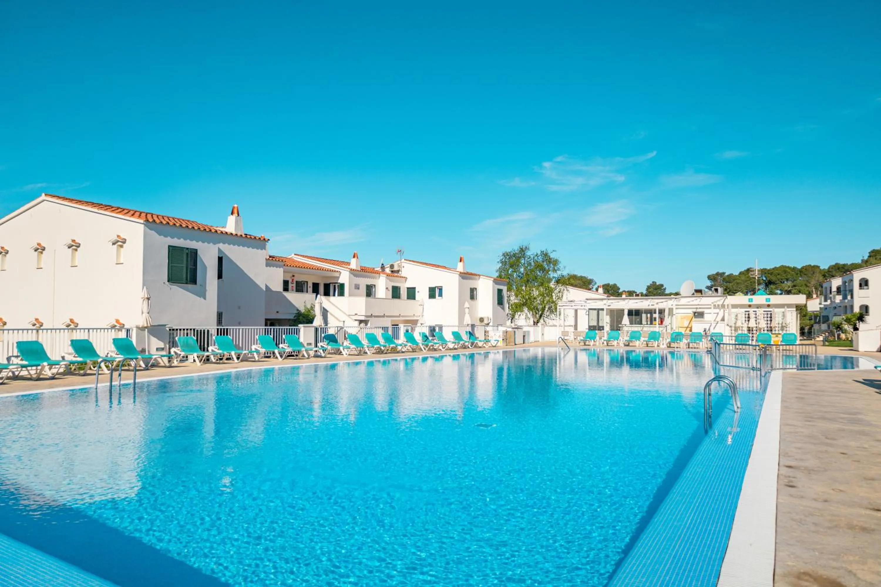 Swimming pool in Seth Mestral & Llebeig