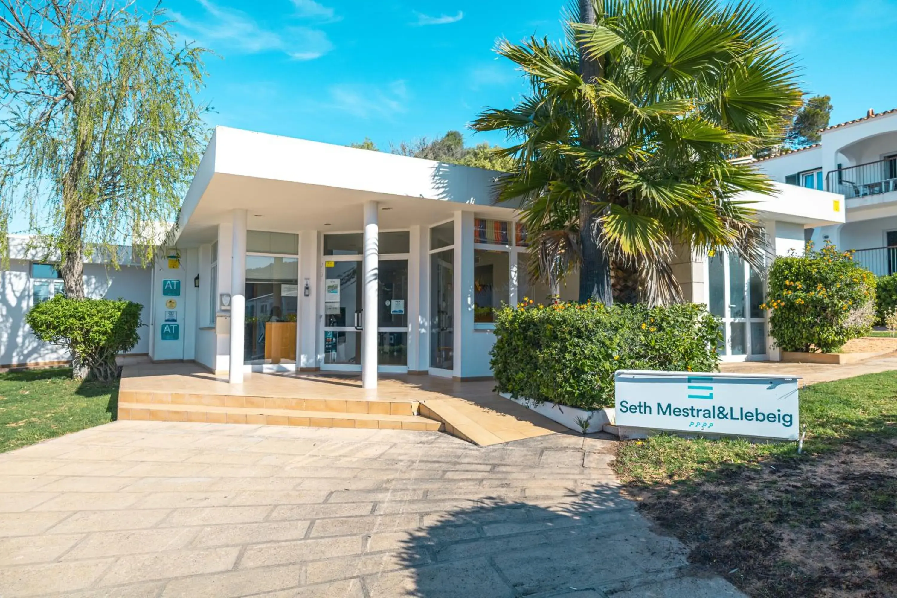 Lobby or reception in Seth Mestral & Llebeig Lobby or reception in Seth Mestral & Llebeig