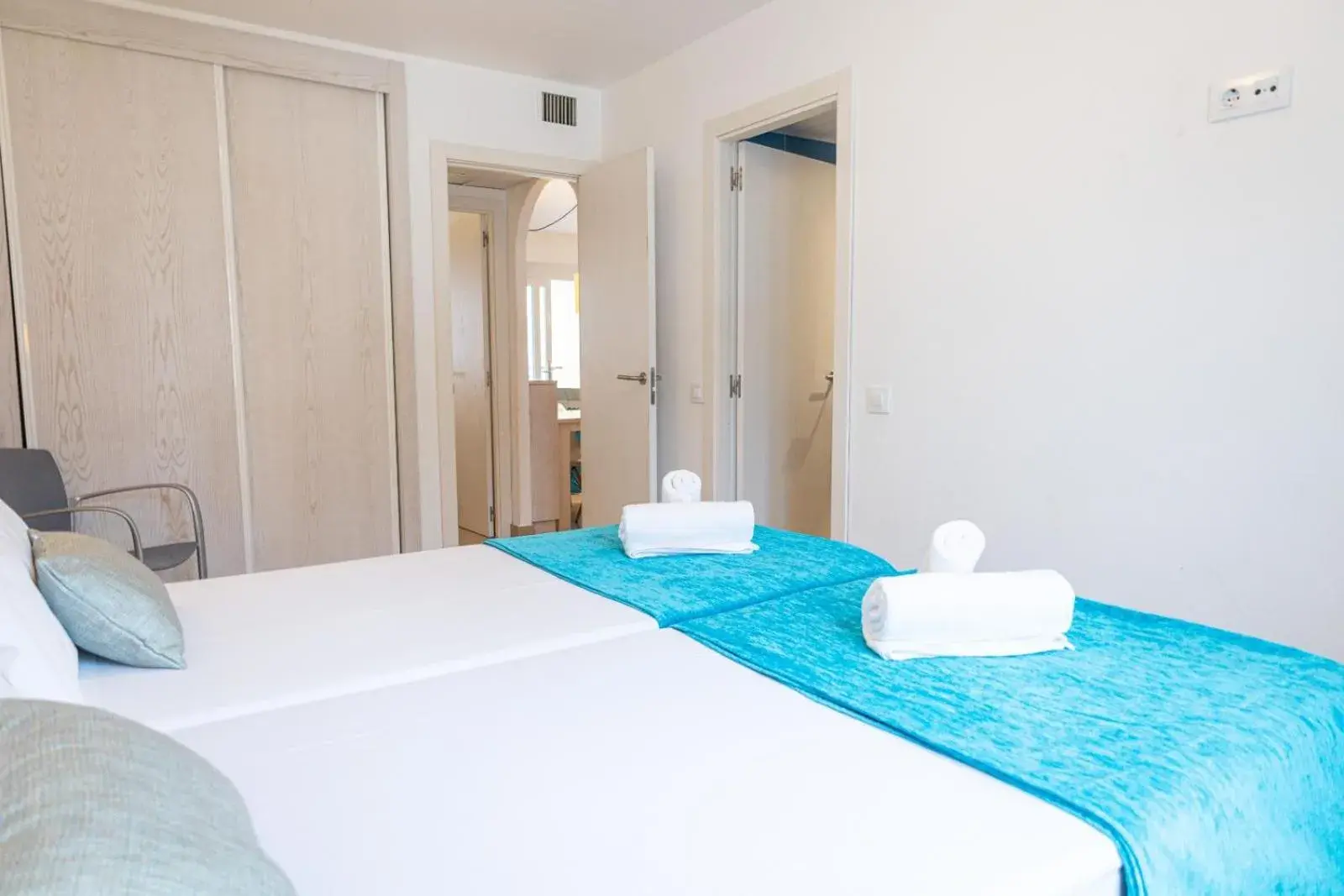 Bedroom, Bed in Seth Mestral & Llebeig Bedroom, Bed in Seth Mestral & Llebeig