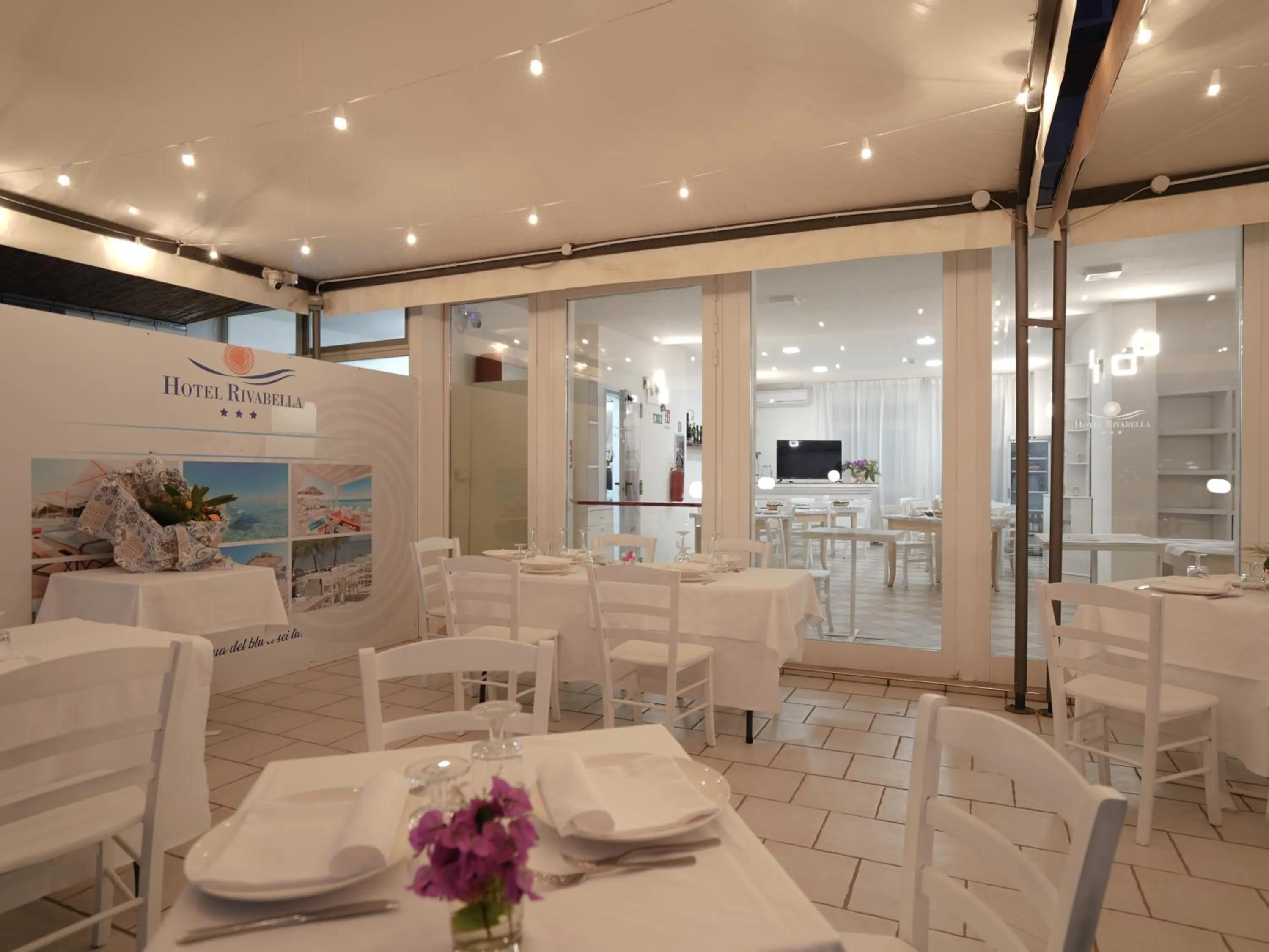 Restaurant/places to eat in Hotel Rivabella