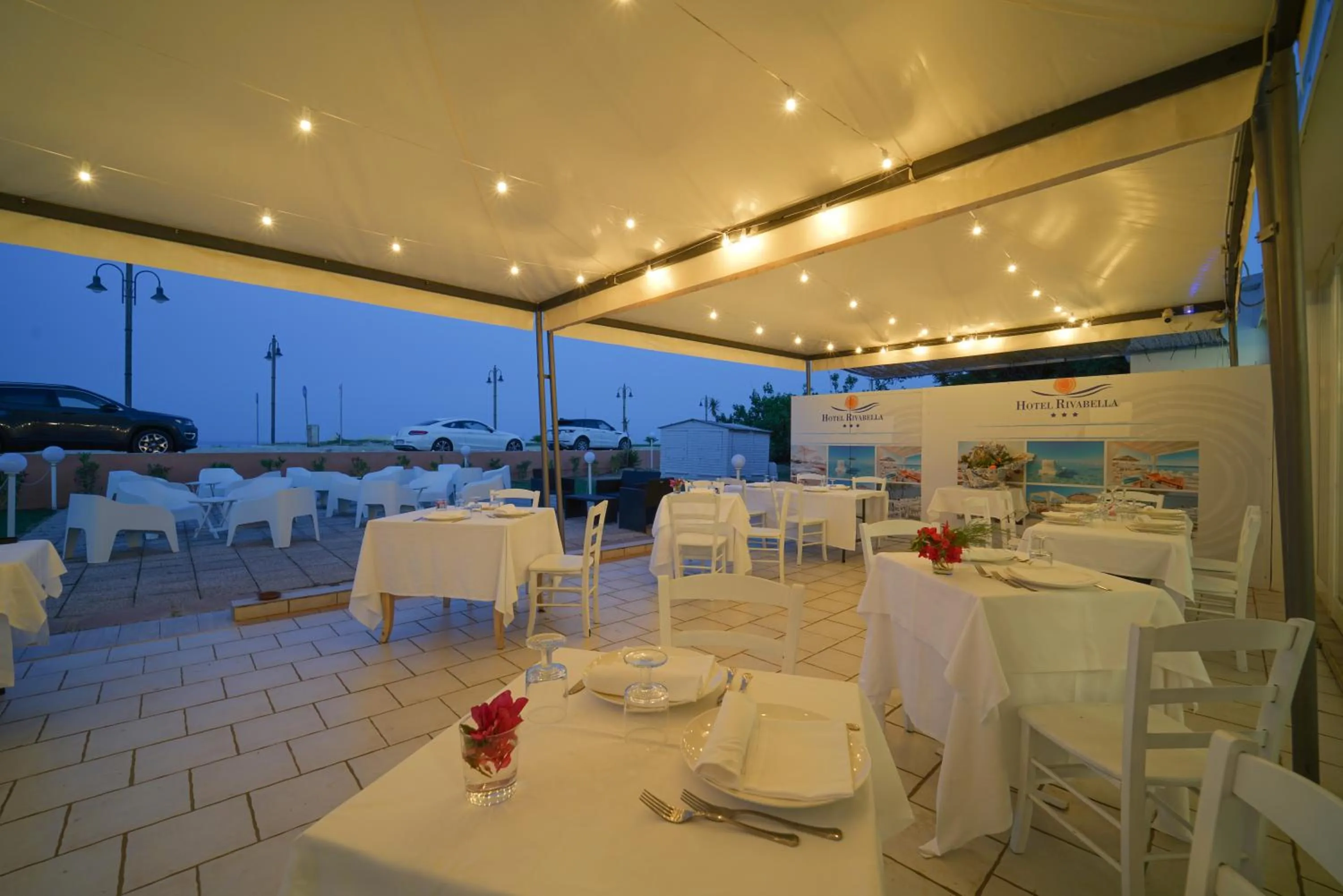 Restaurant/places to eat in Hotel Rivabella