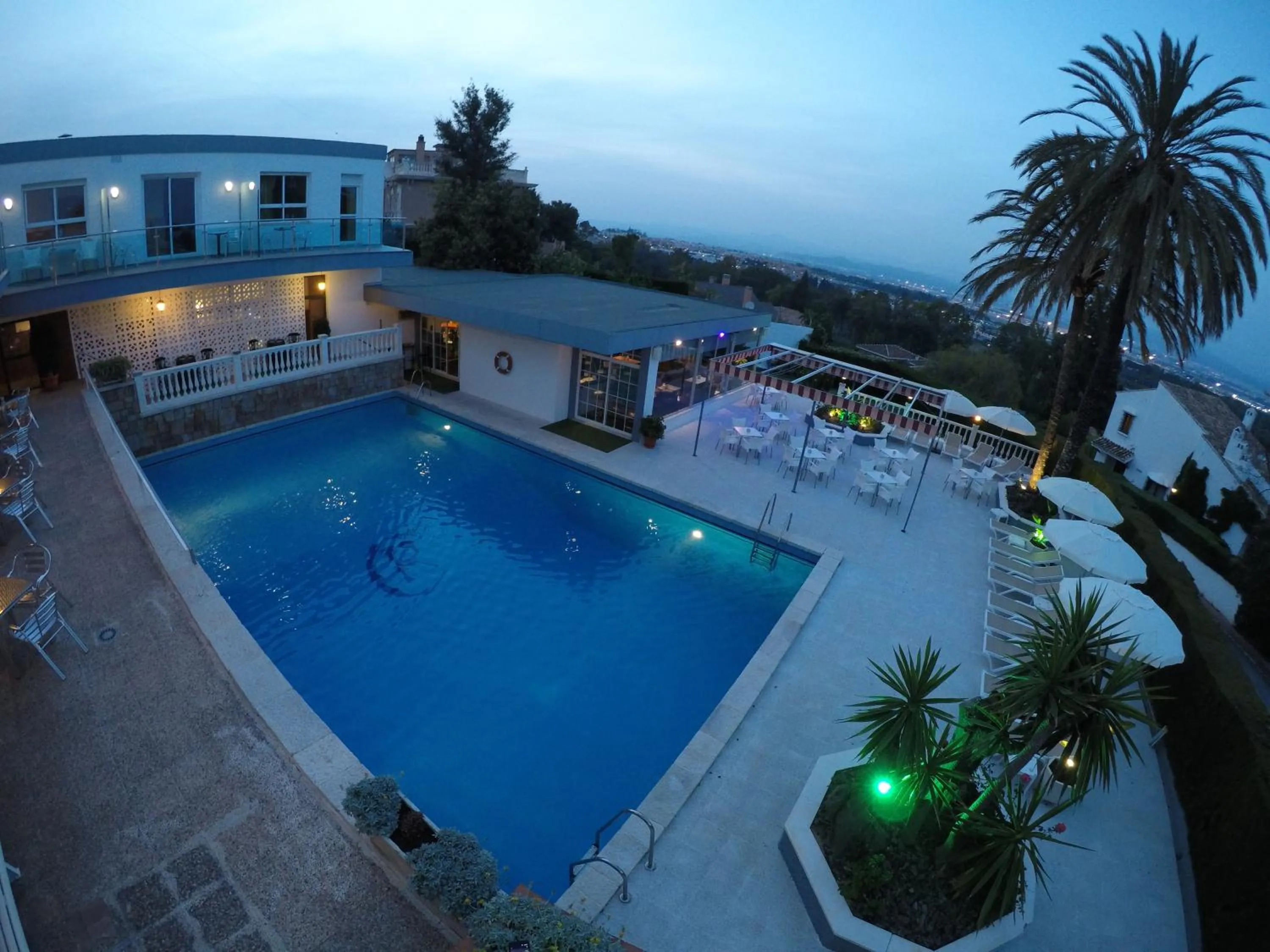 Swimming pool in Hotel Complejo Los Rosales