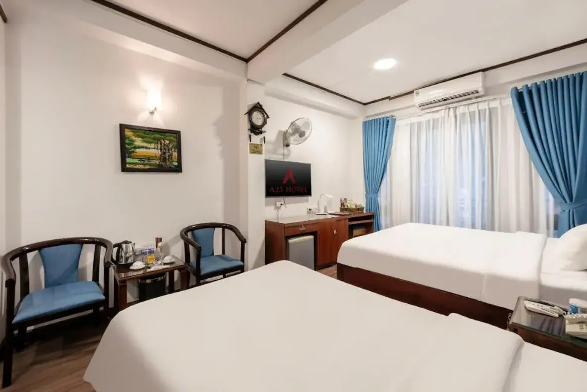 Bedroom, Bed in A25 Hotel - 26 Hàng Nón Bedroom, Bed in A25 Hotel - 26 Hàng Nón