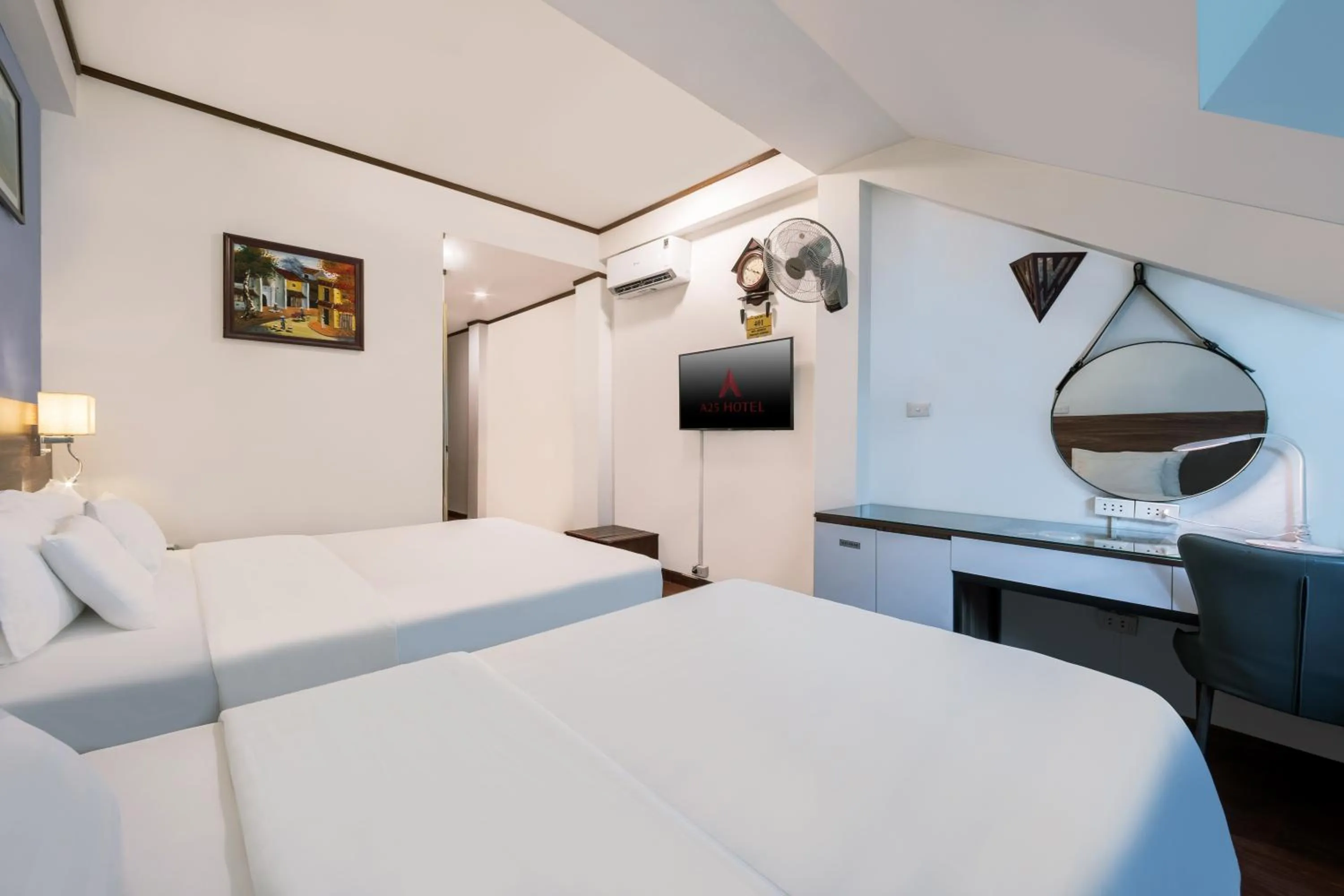 Bed in A25 Hotel - 26 Hàng Nón