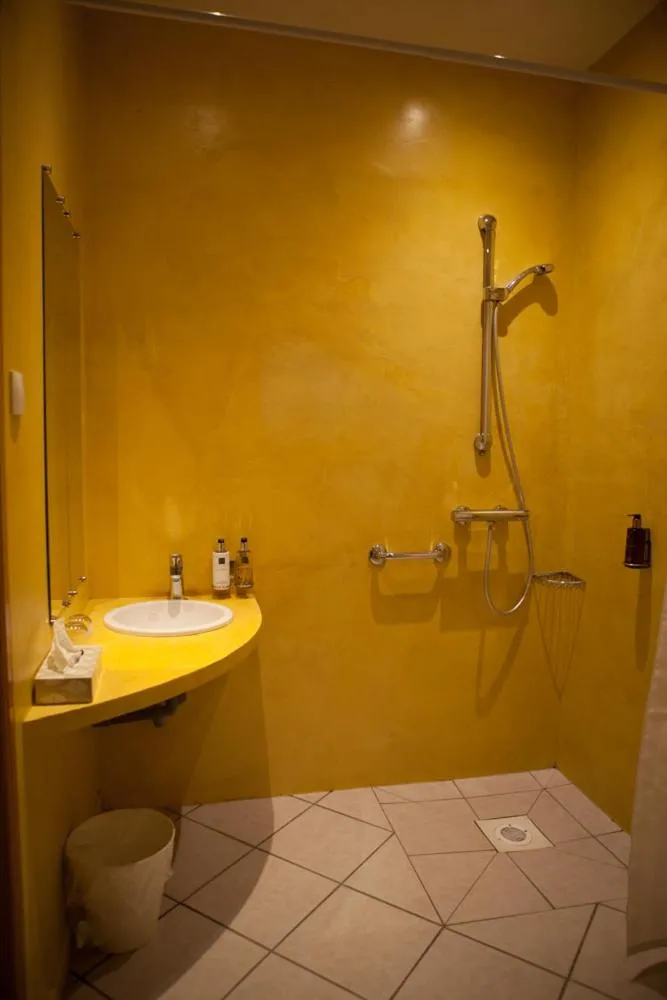Bathroom in Hotel La Beauze