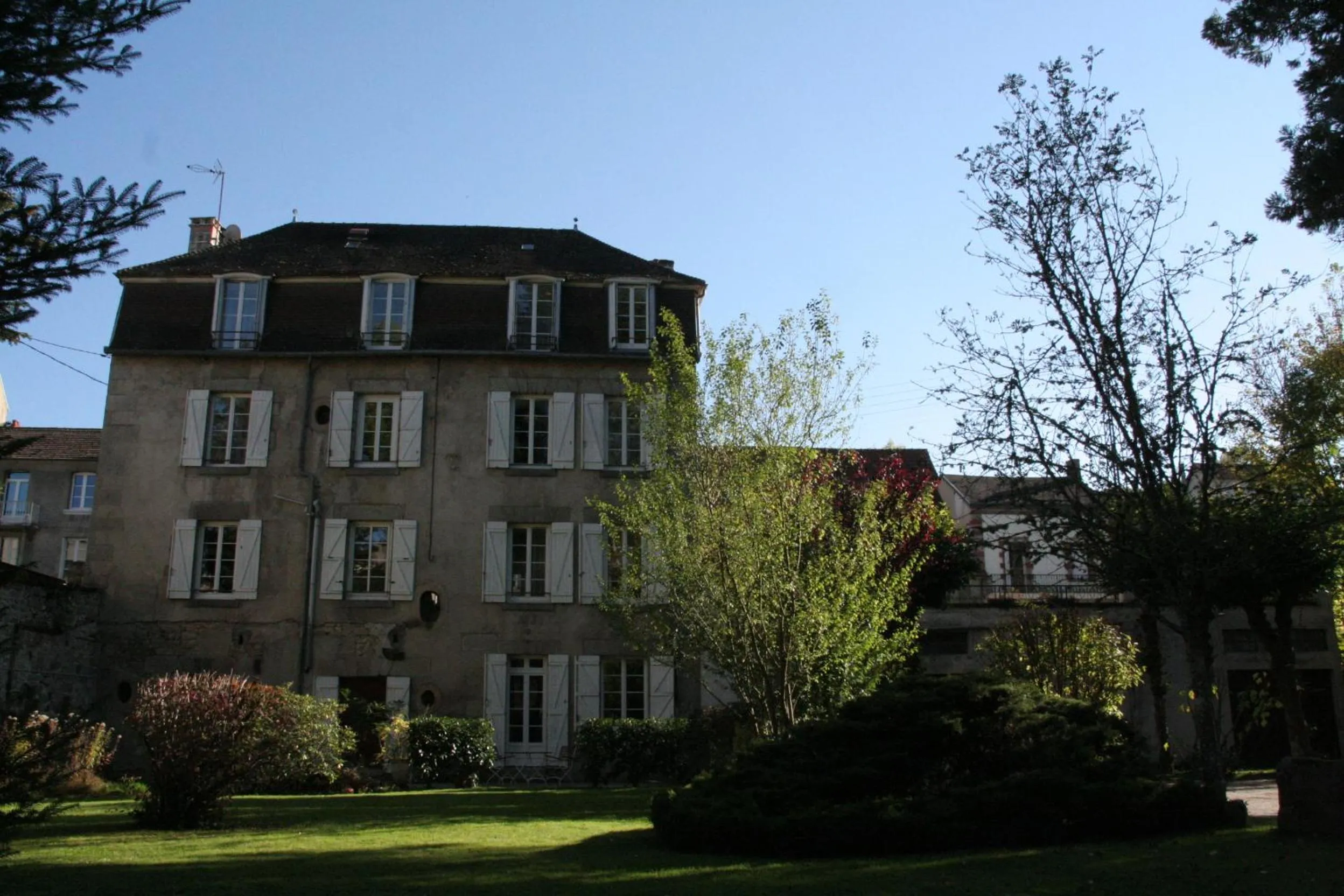 Property building in Hotel La Beauze