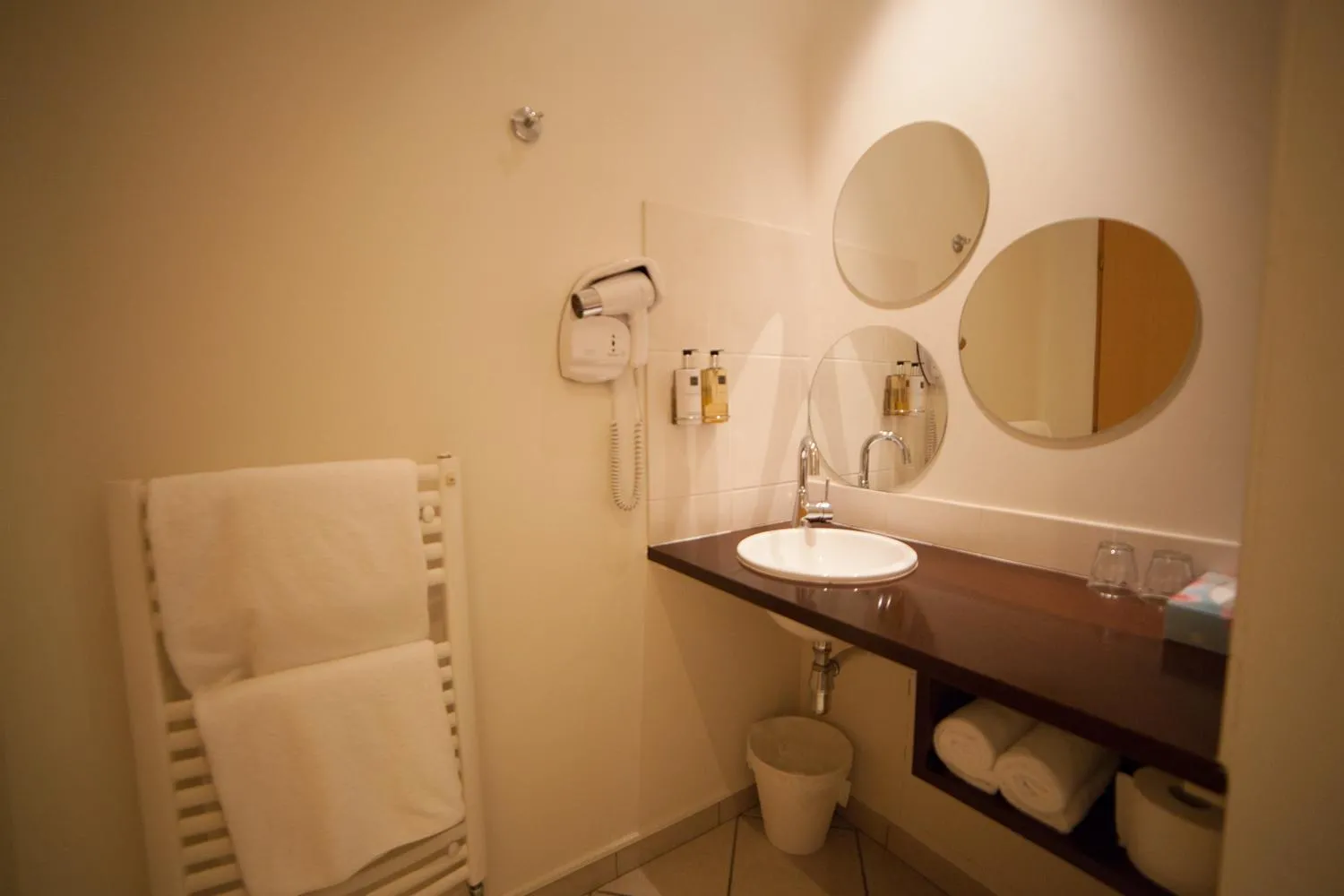 Bathroom in Hotel La Beauze