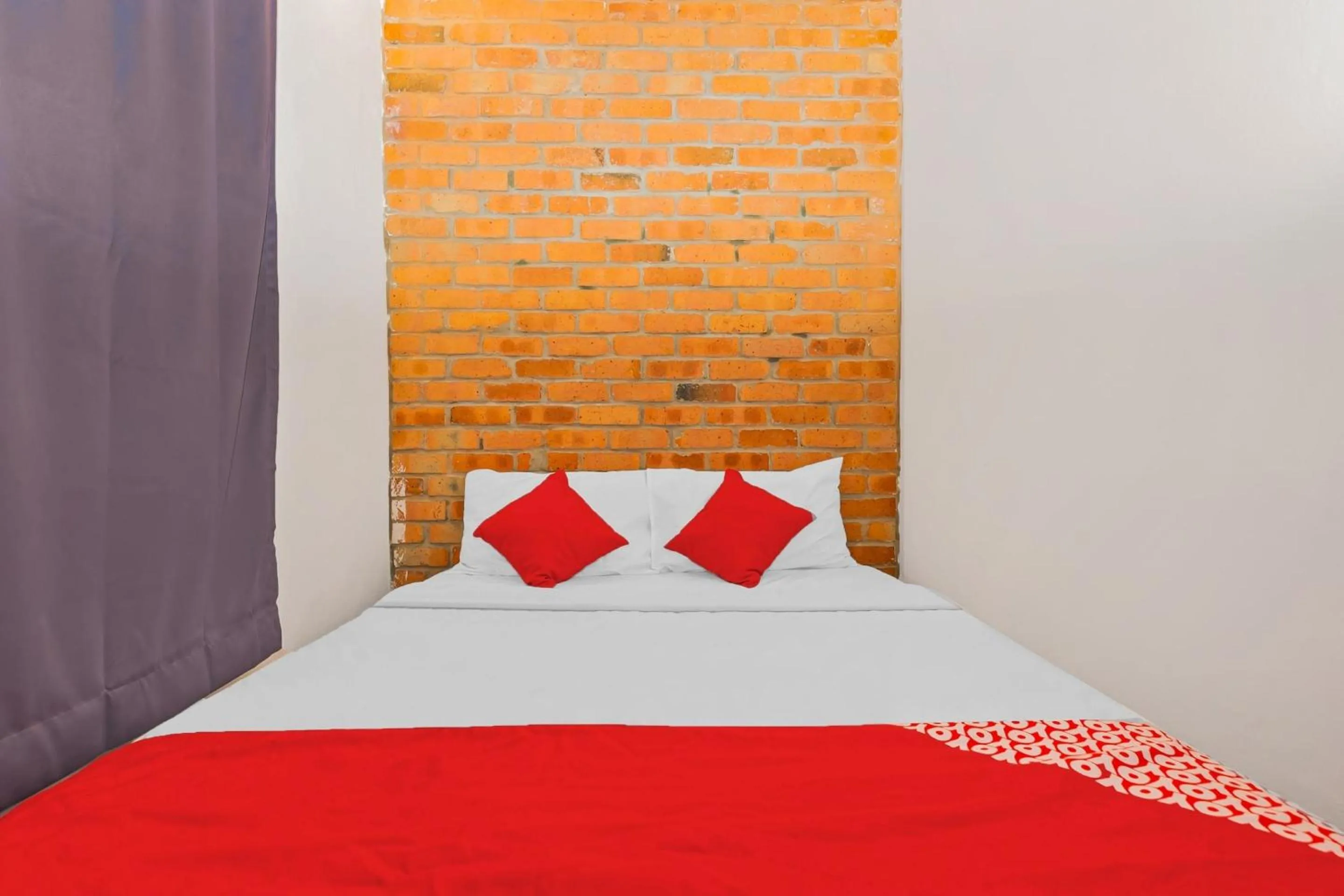 Bedroom, Bed in Hotel O Zzz Hotel