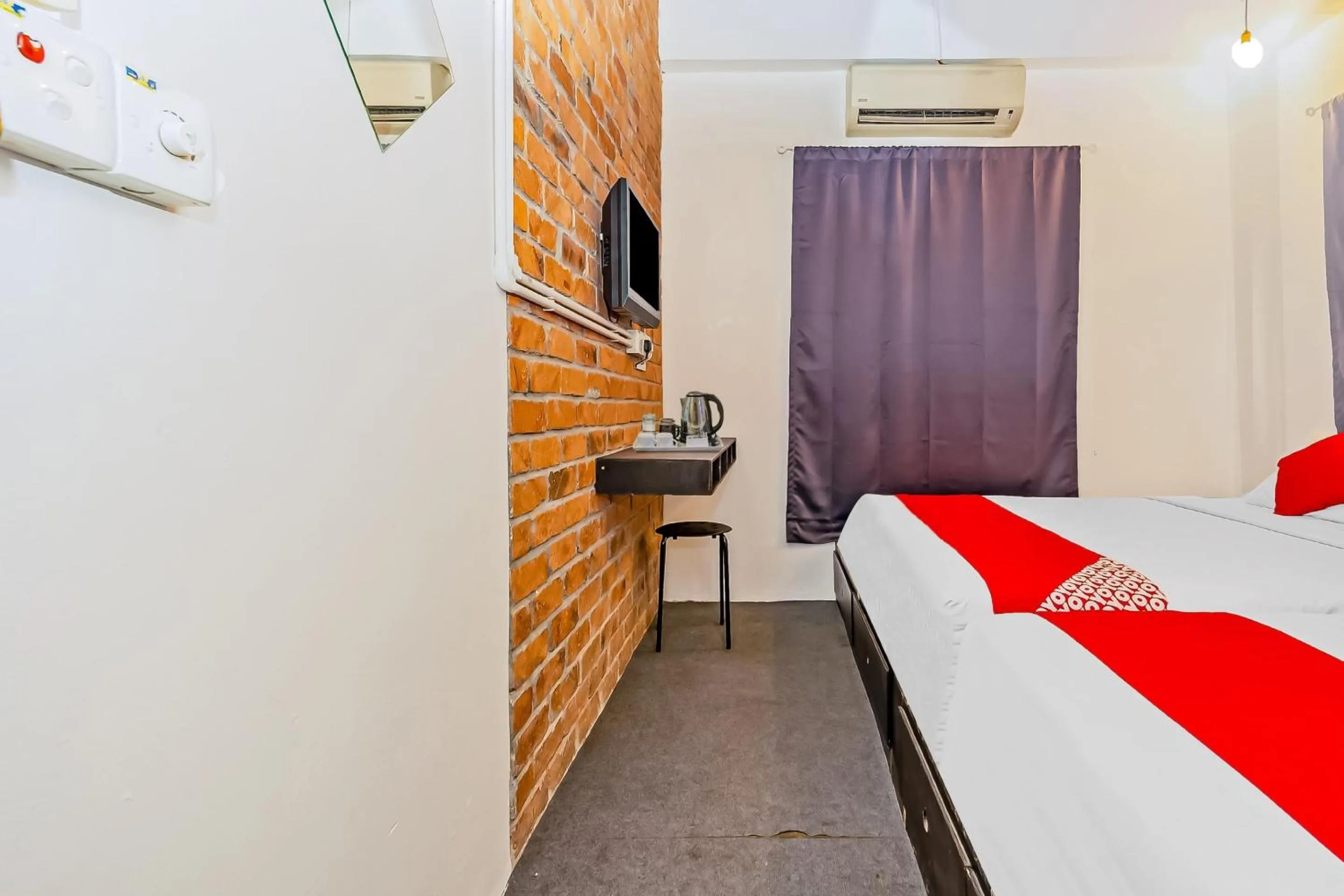 Bedroom, Bed in Hotel O Zzz Hotel