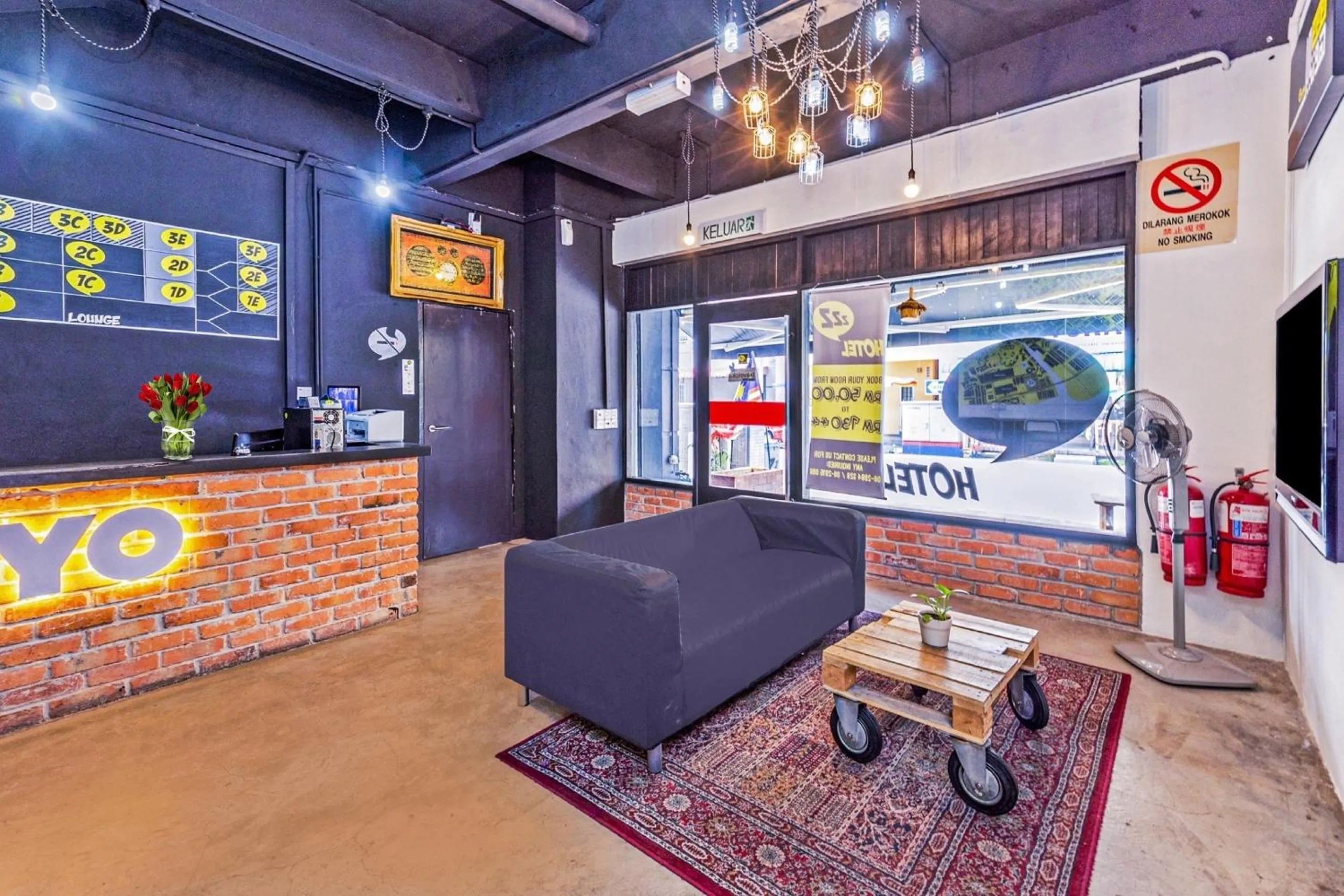 Lobby or reception in Hotel O Zzz Hotel