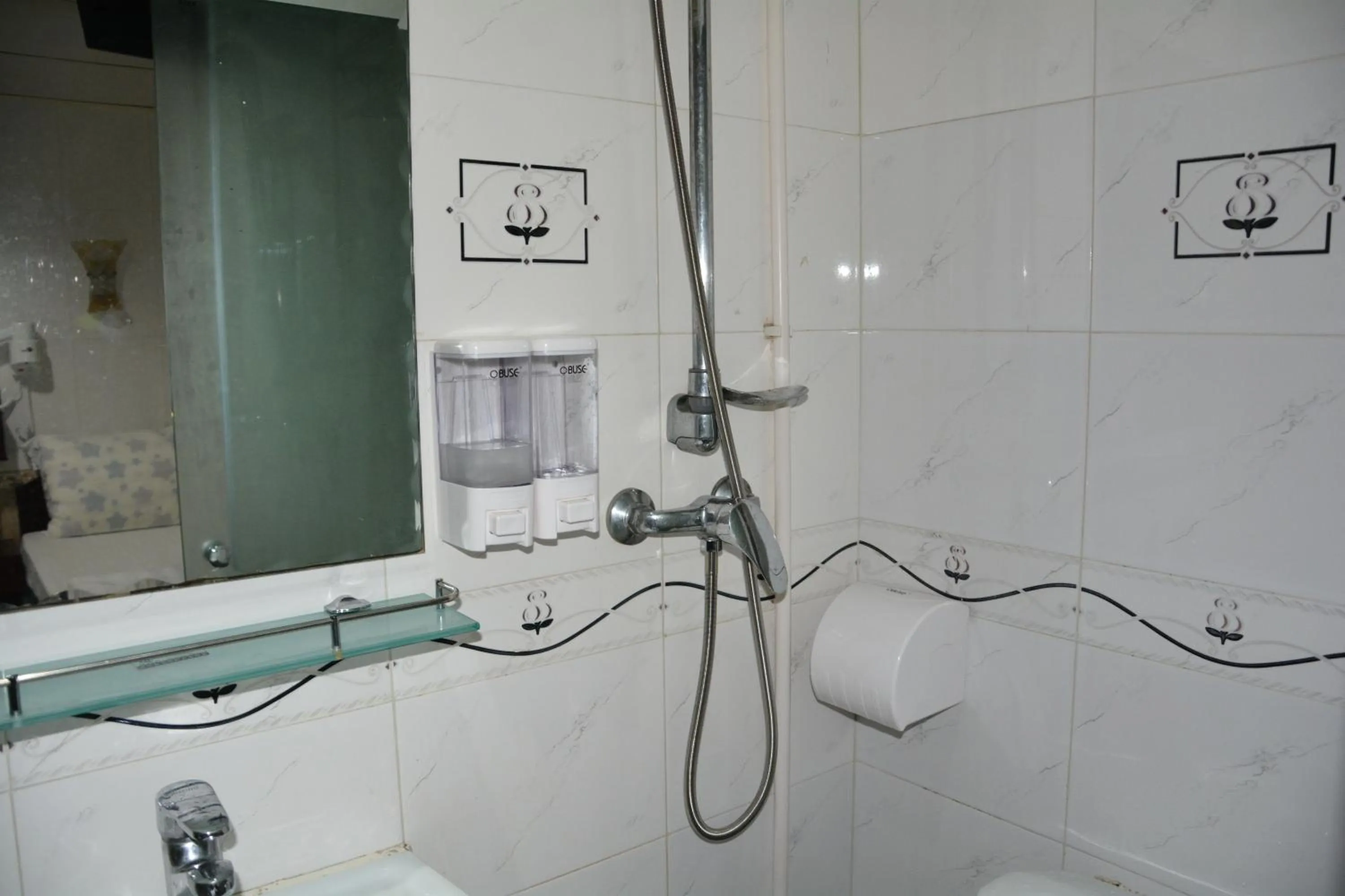 cot in Everest Hostel