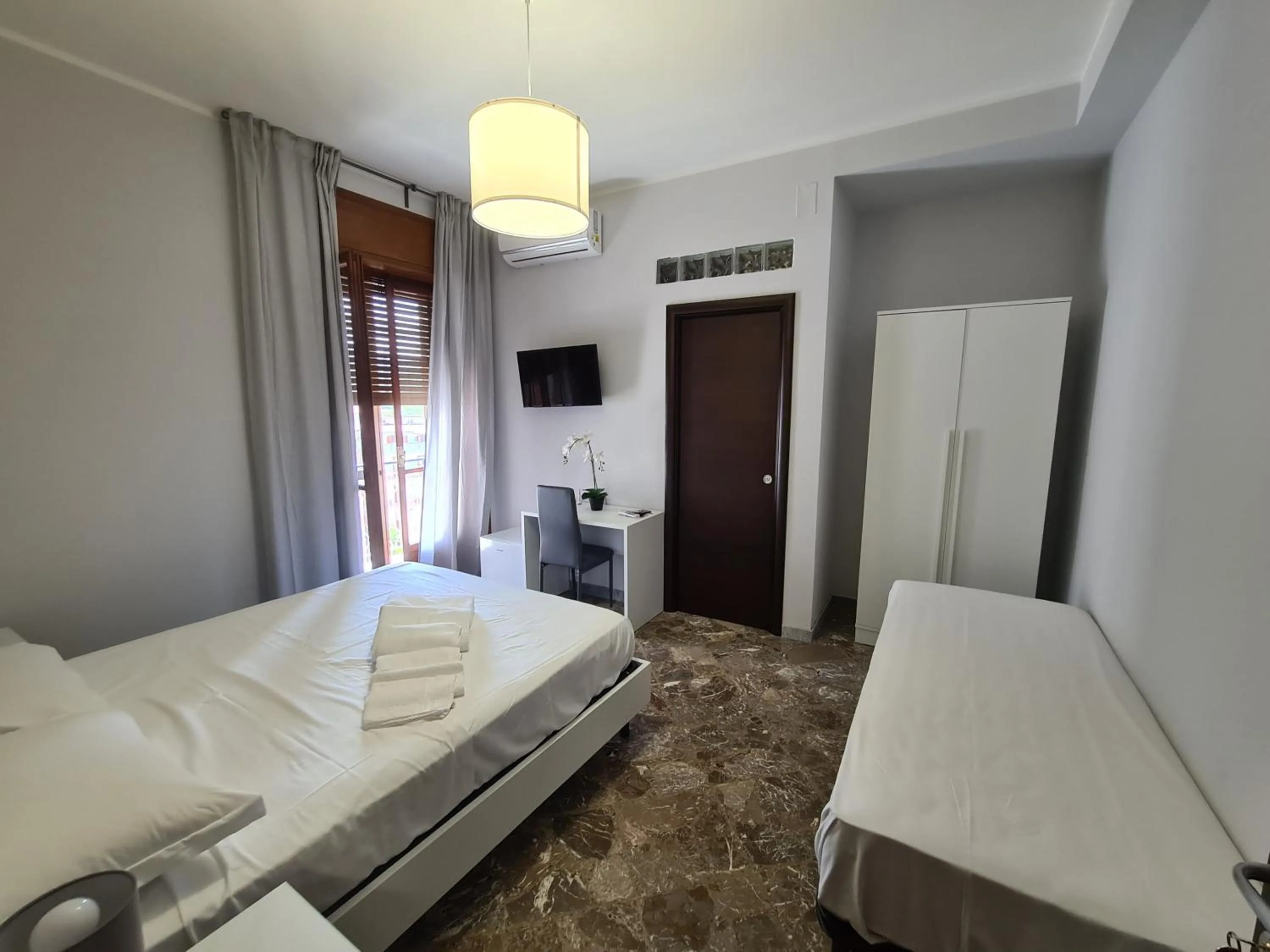 Bed in B&B dei Rota Affittacamere Mercato San Severino Salerno