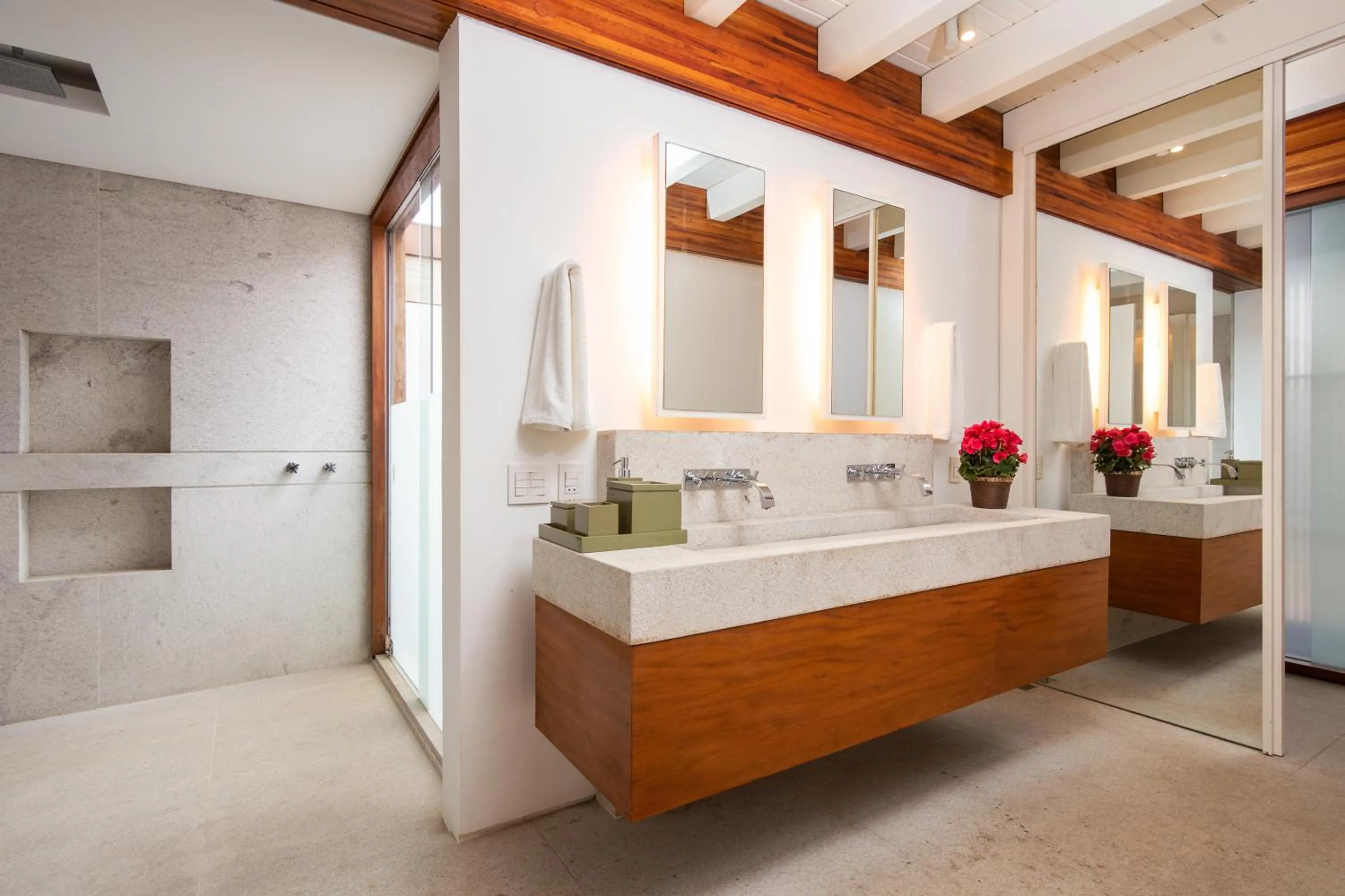 Bathroom in Zendaya Resort Beach Sport & Spa