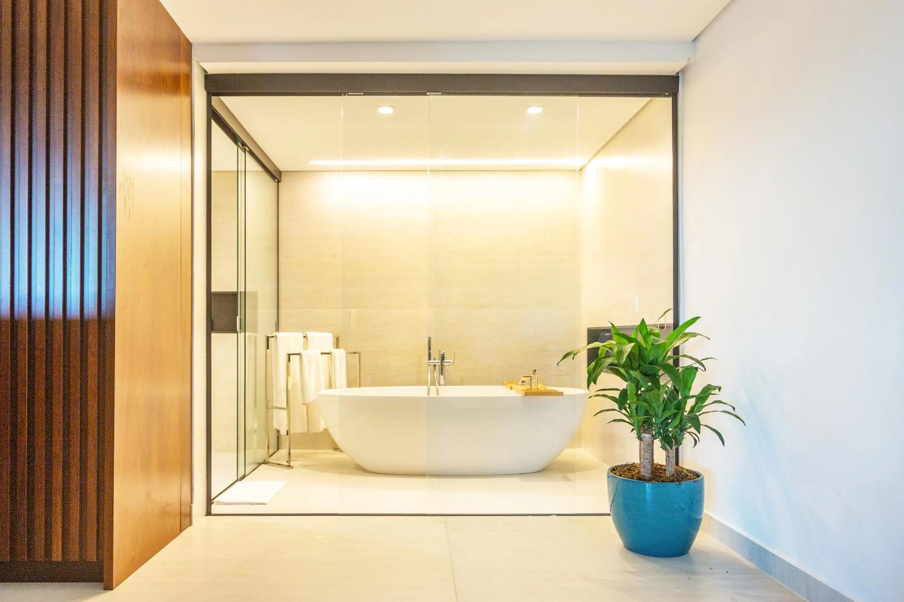 Bath in Zendaya Resort Beach Sport & Spa