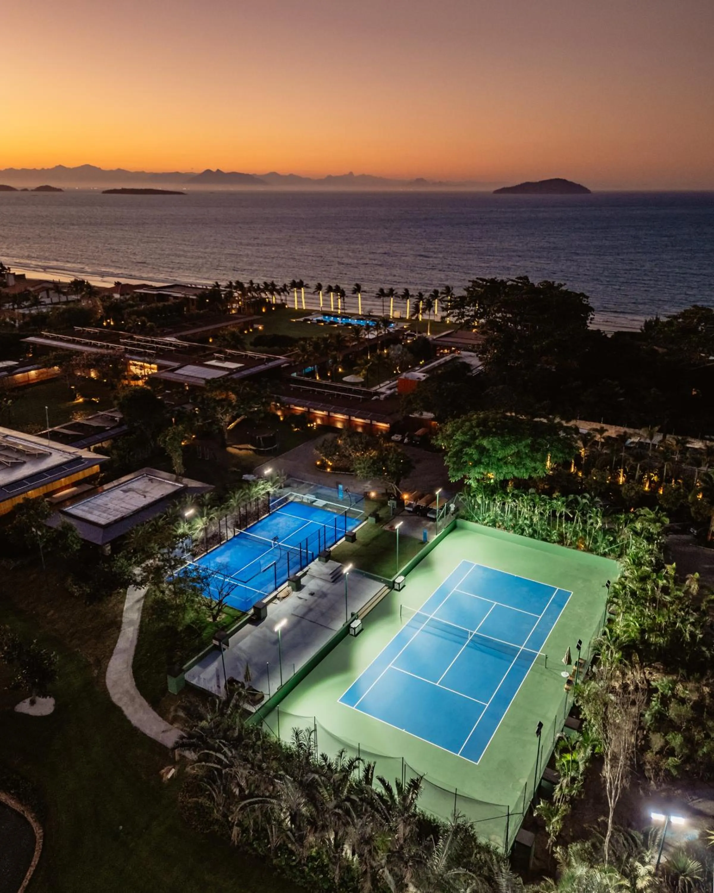 Tennis court in Zendaya Resort Beach Sport & Spa