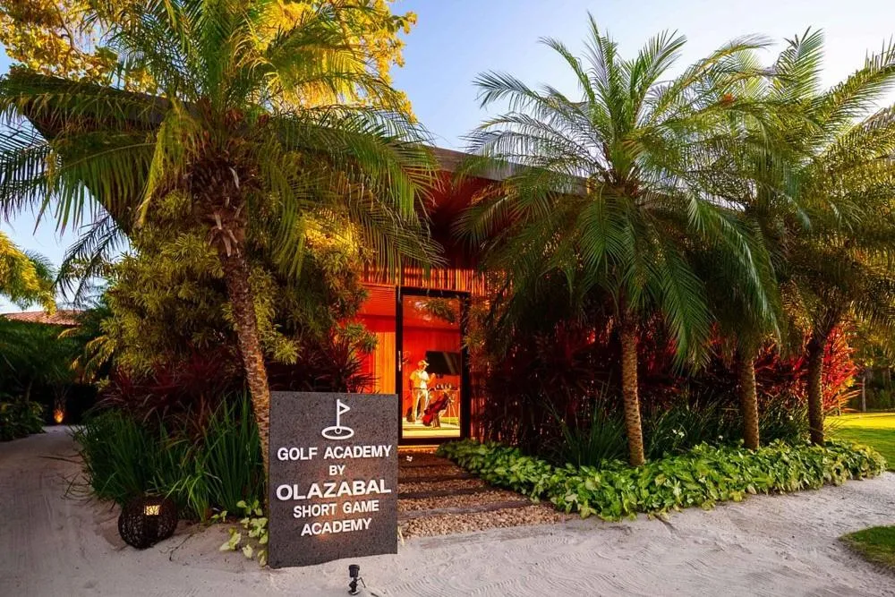 Zendaya Resort Beach Sport & Spa