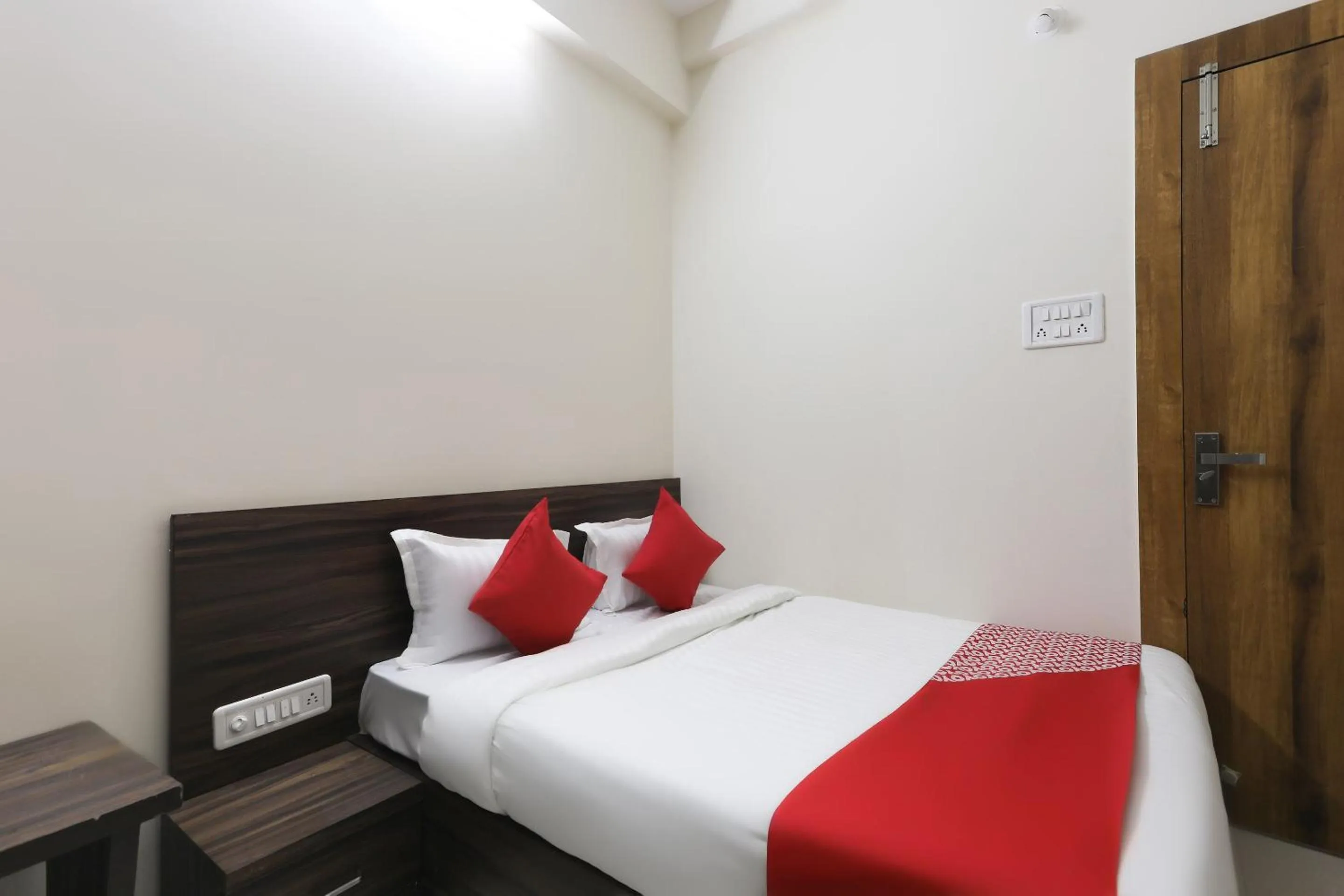 Bedroom, Bed in Hotel O La Flora