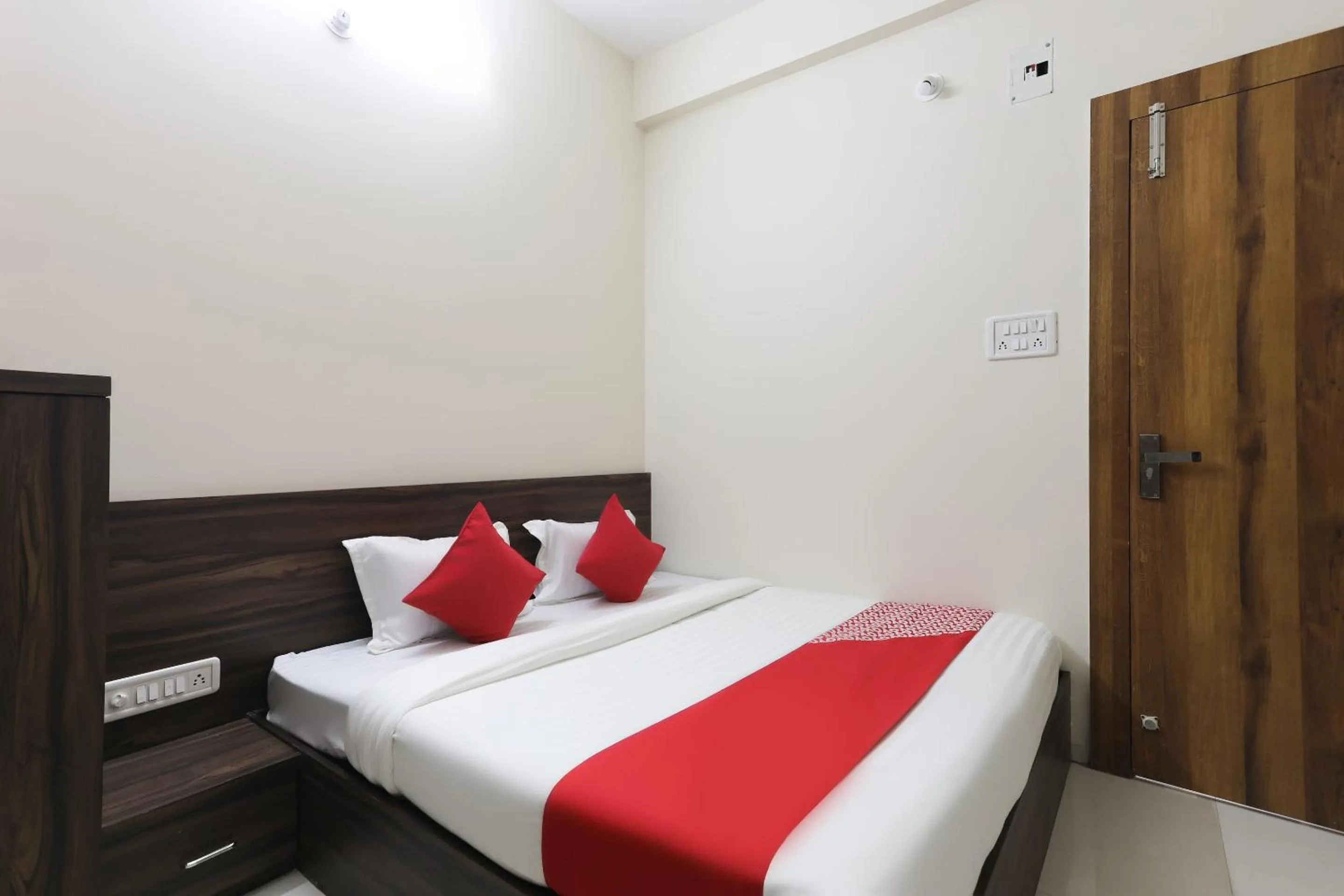 Bedroom, Bed in Hotel O La Flora