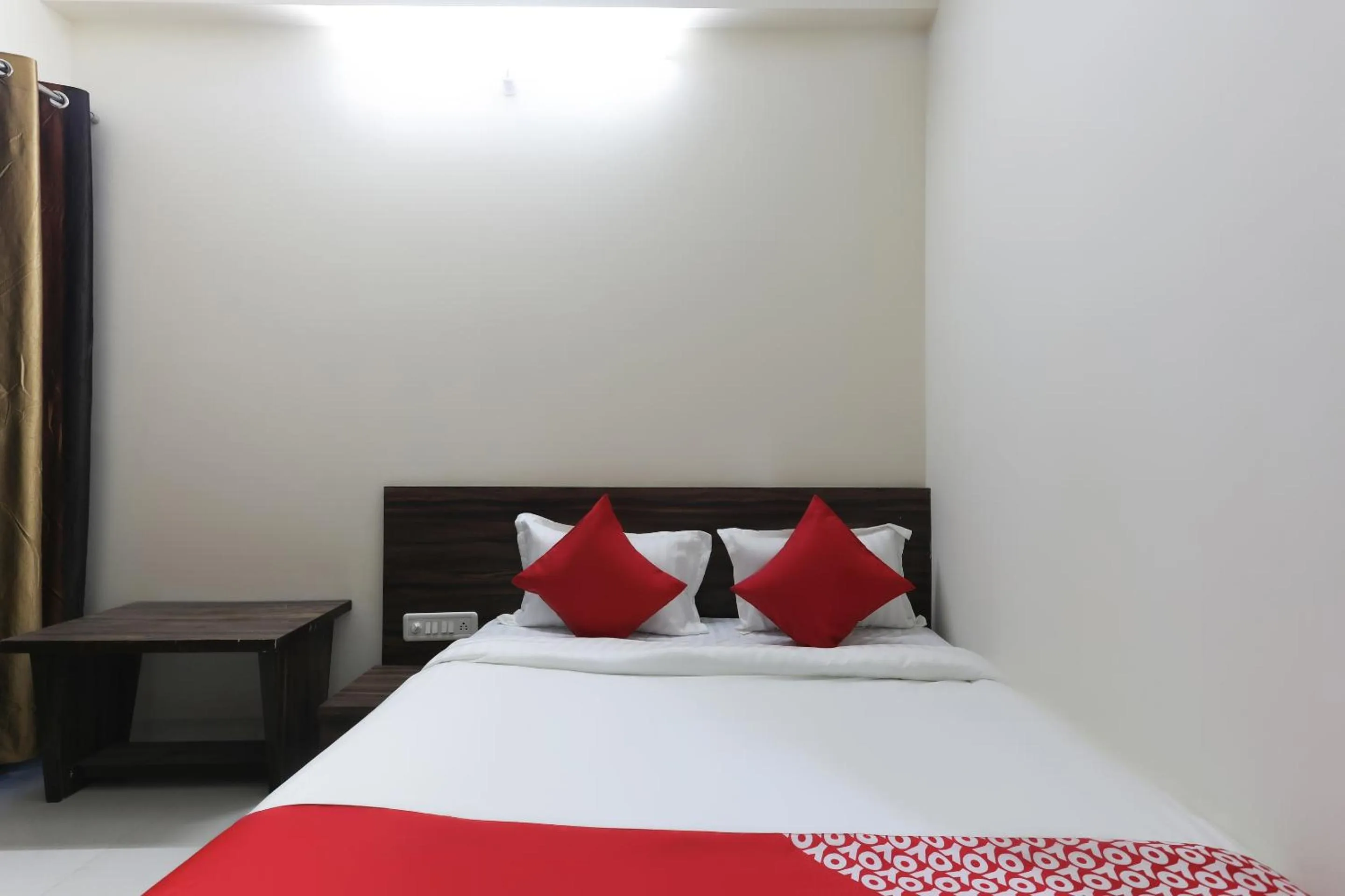 Bedroom, Bed in Hotel O La Flora