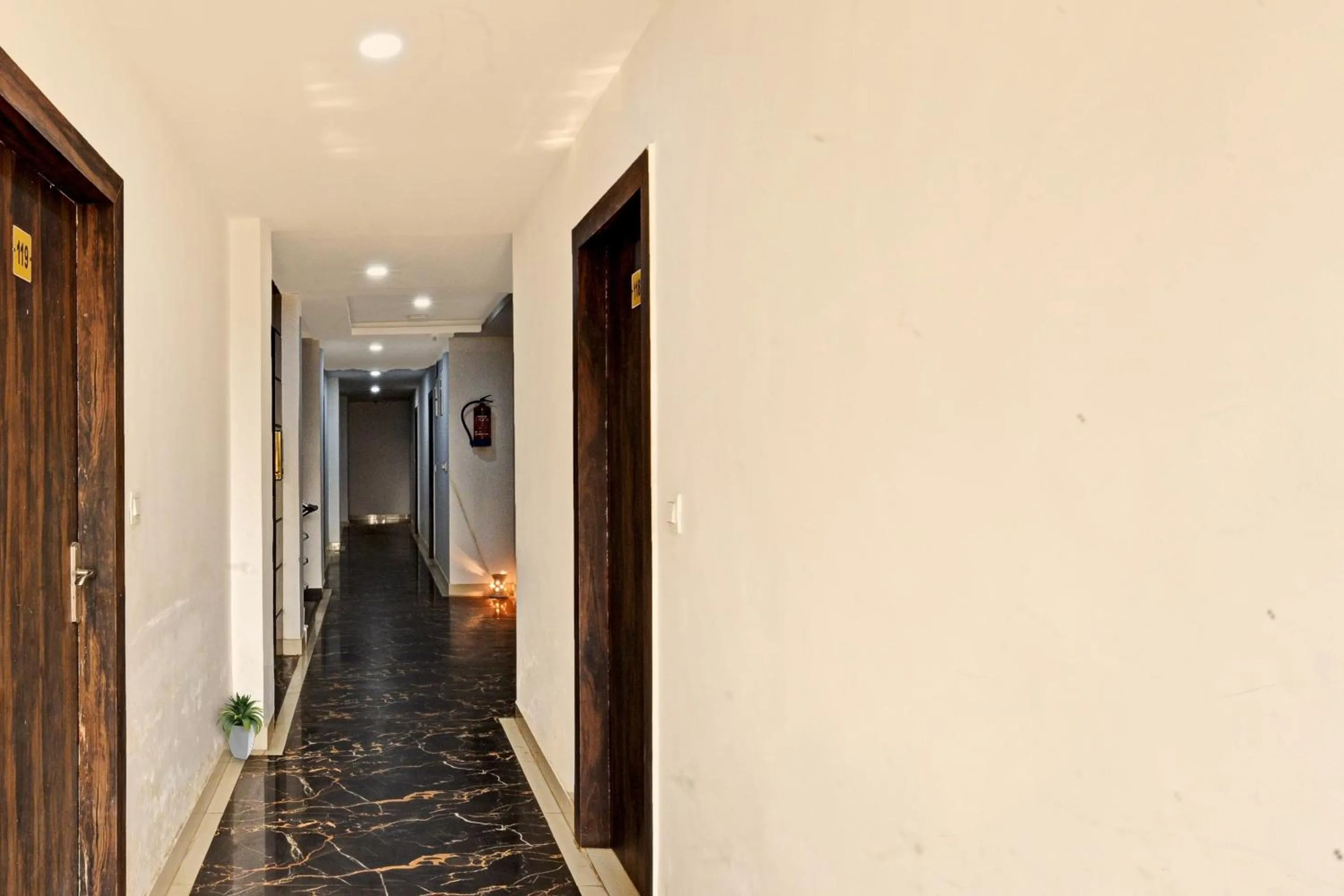 Lobby or reception in Super Collection O Mountain View Resort