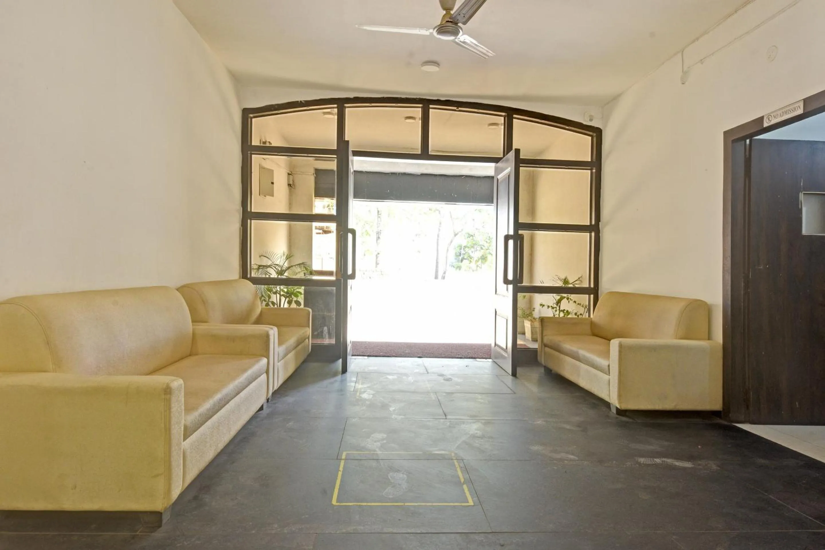 Lobby or reception in Super Collection O Mountain View Resort