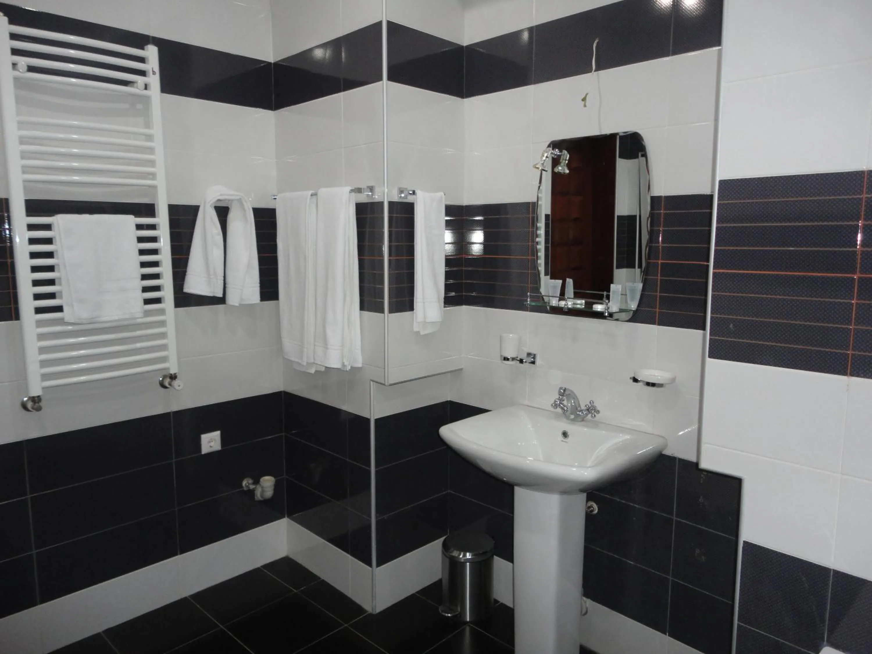 Bathroom in Hotel Corner