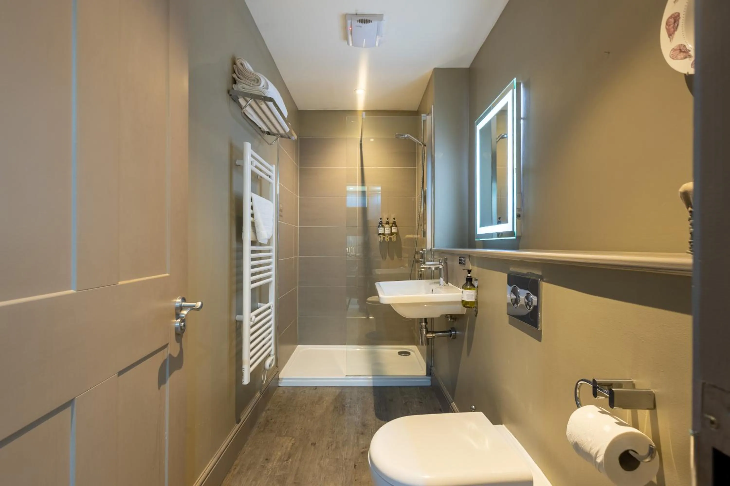 Shower in Plas Weunydd