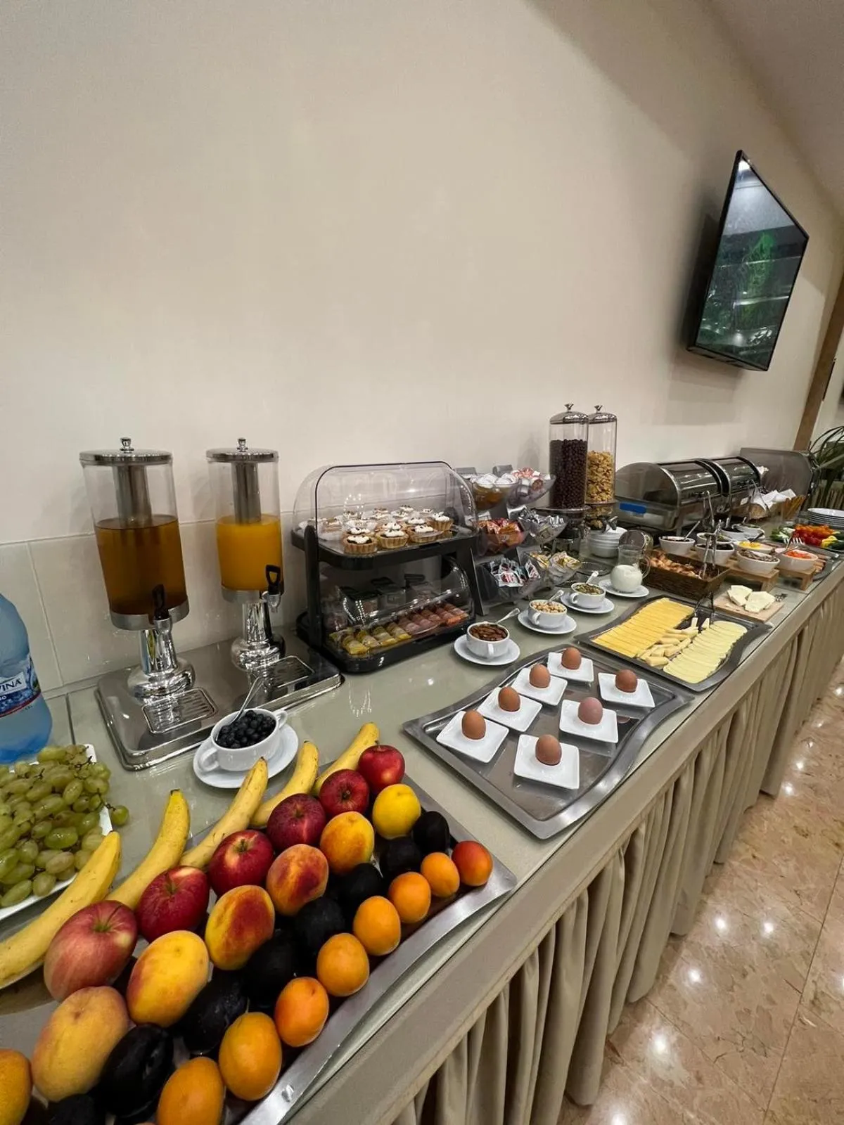 Breakfast in Ambassador Hotel