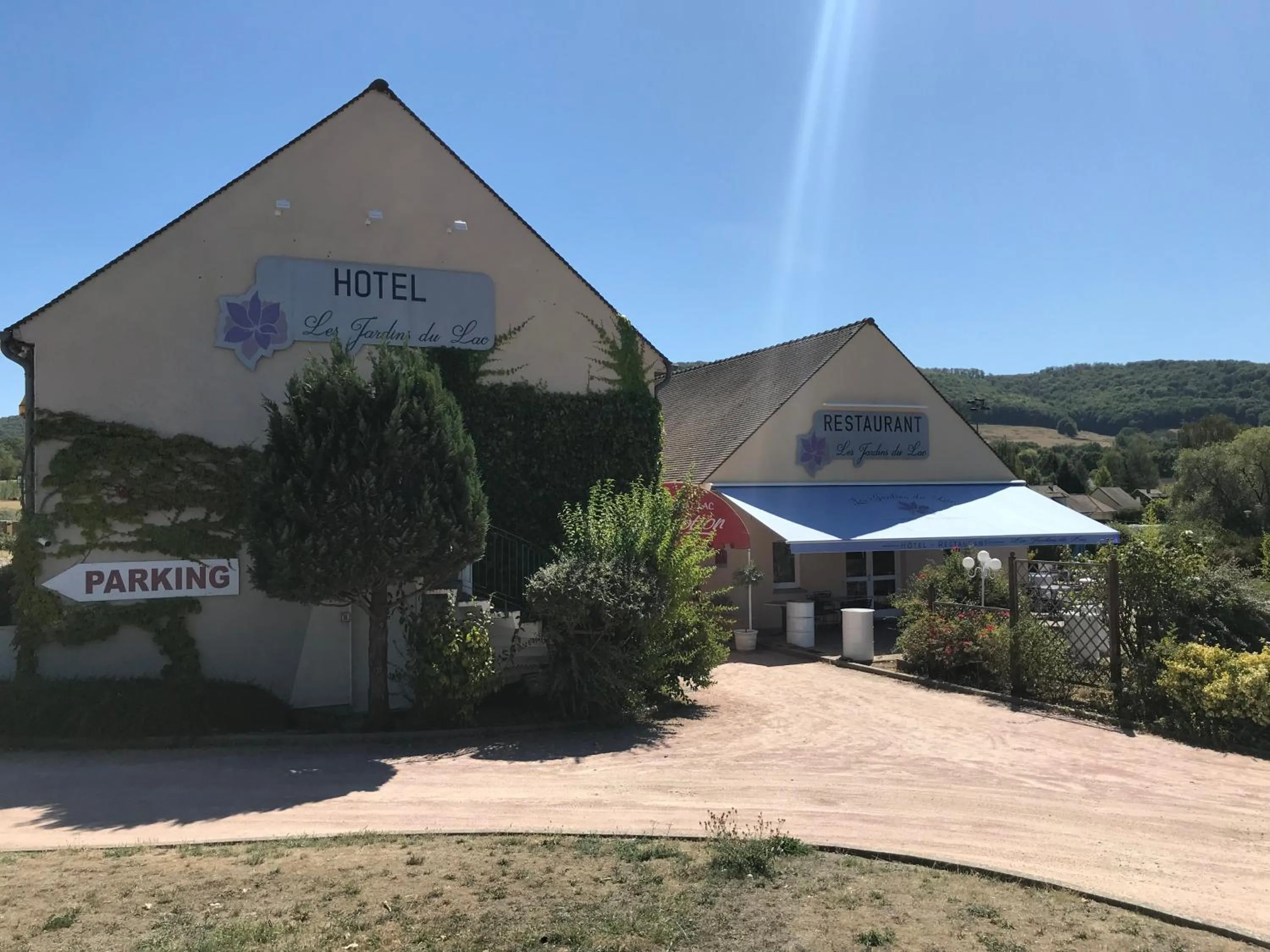 Hôtel Les Jardins du Lac