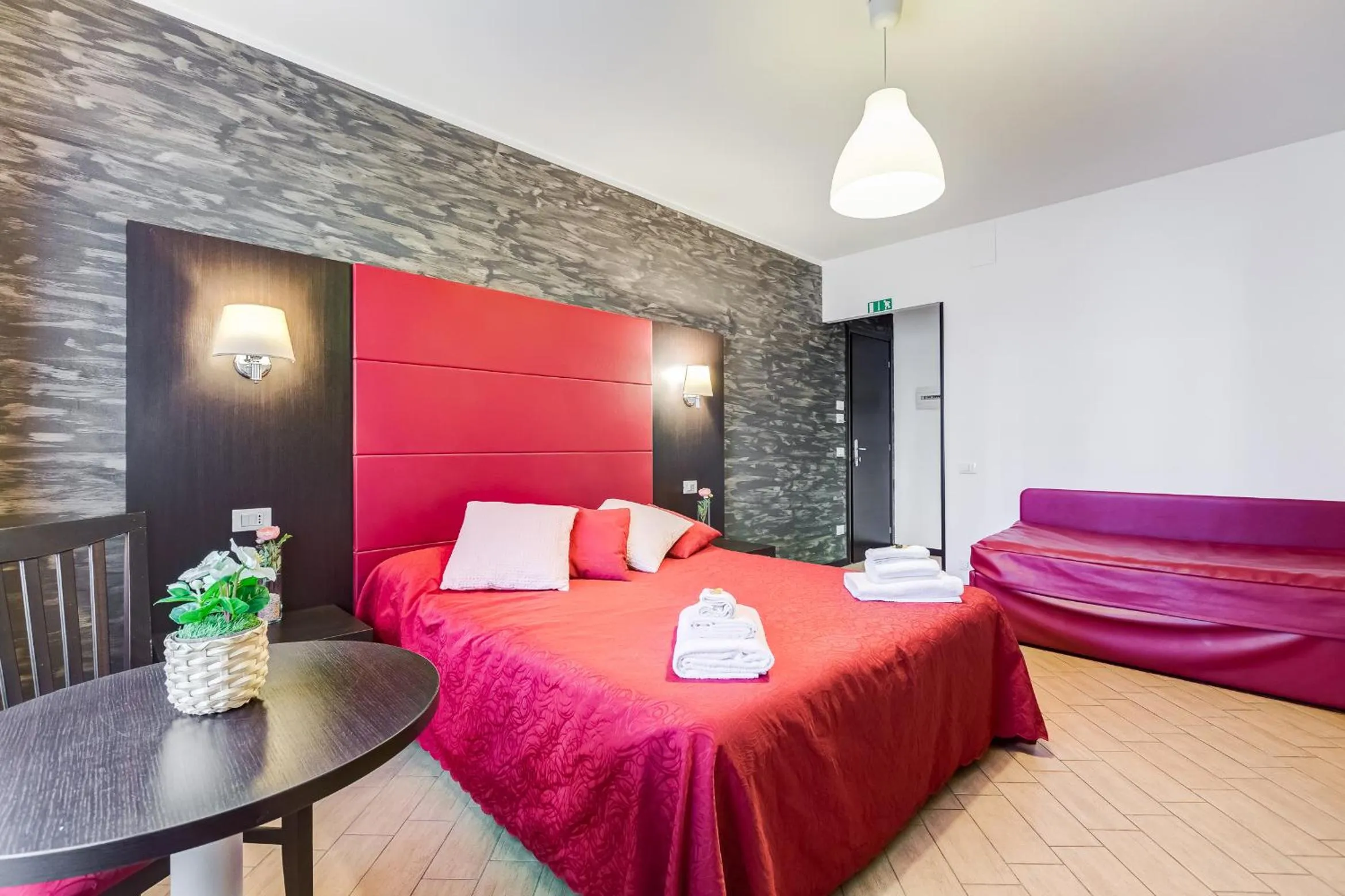 Bed in Dreams Of Rome