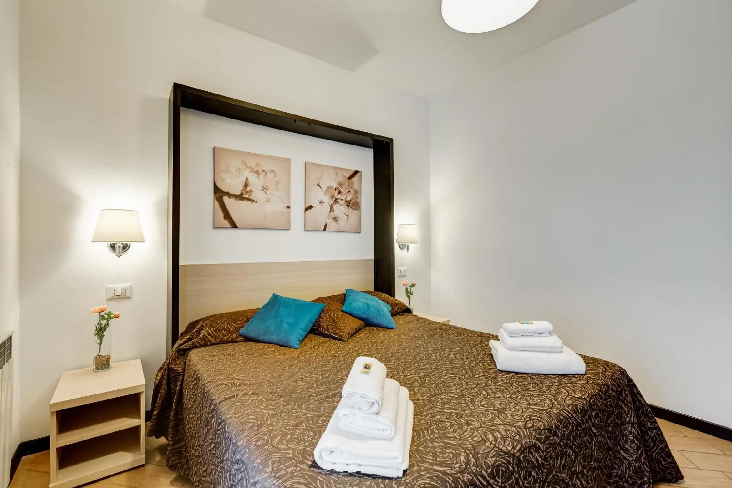 Bed in Dreams Of Rome